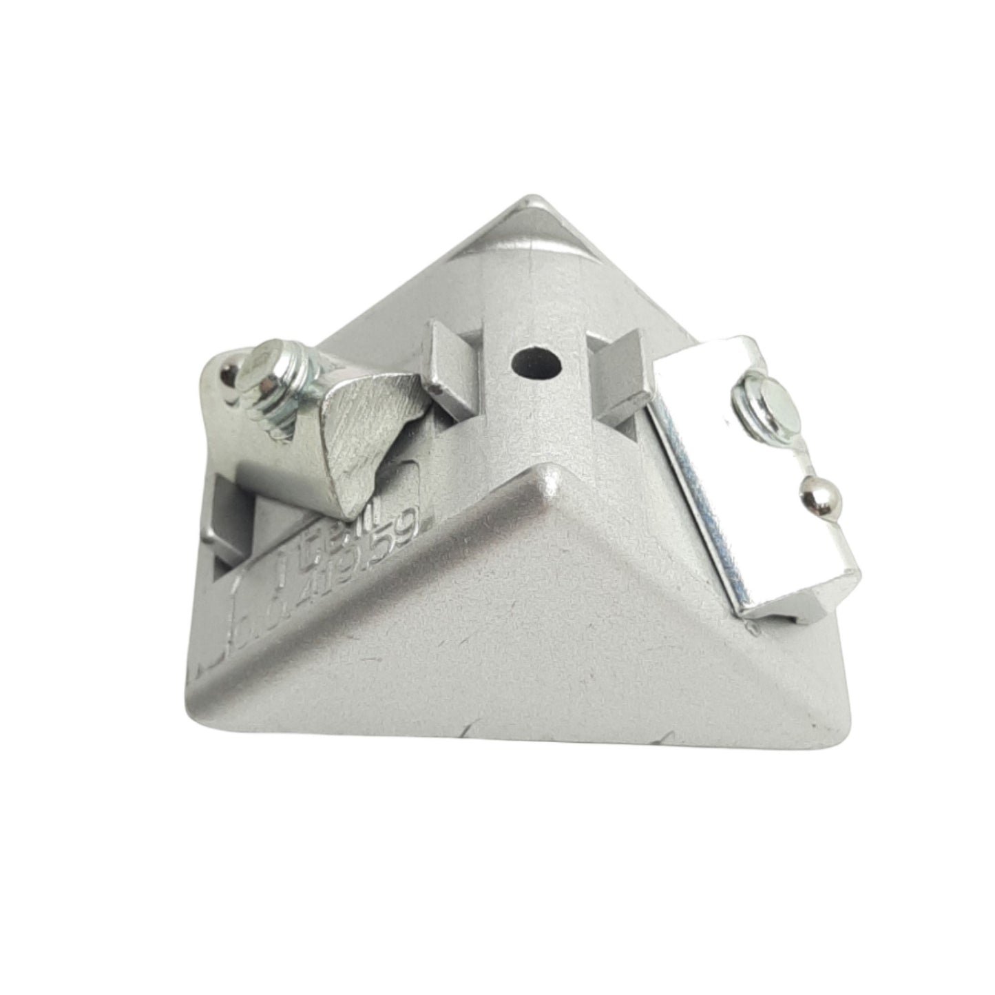 Used Lot of 8 Item 0.0.419.59 Aluminum Extrusion Corner Bracket, 30mm x 30mm, Line 6