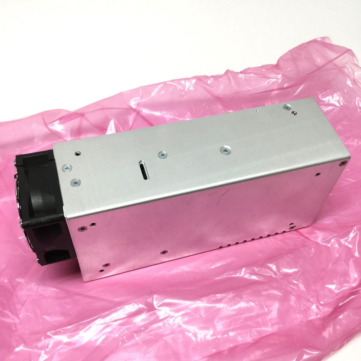 New XP MHP650PS24-EF Medical & ITE Power Supply 100-240VAC In, 24VDC 27A Out 650W