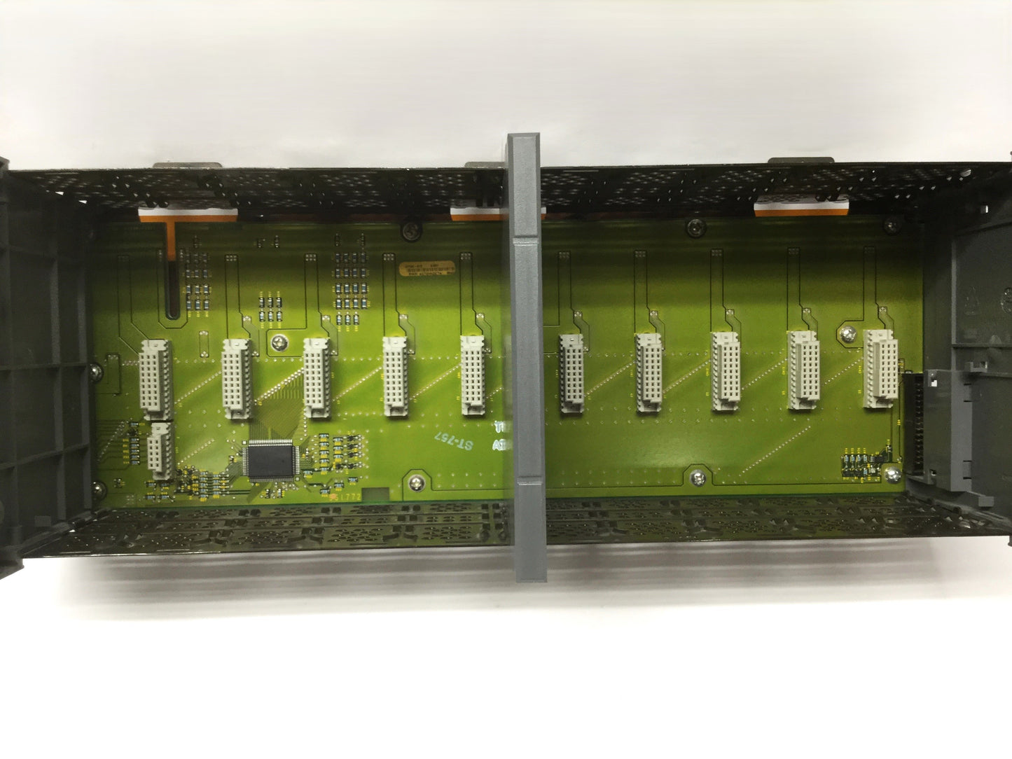 Used Allen Bradley 1746-A10 Ser B SLC500 10-Slot Modular PLC Chassis Rack