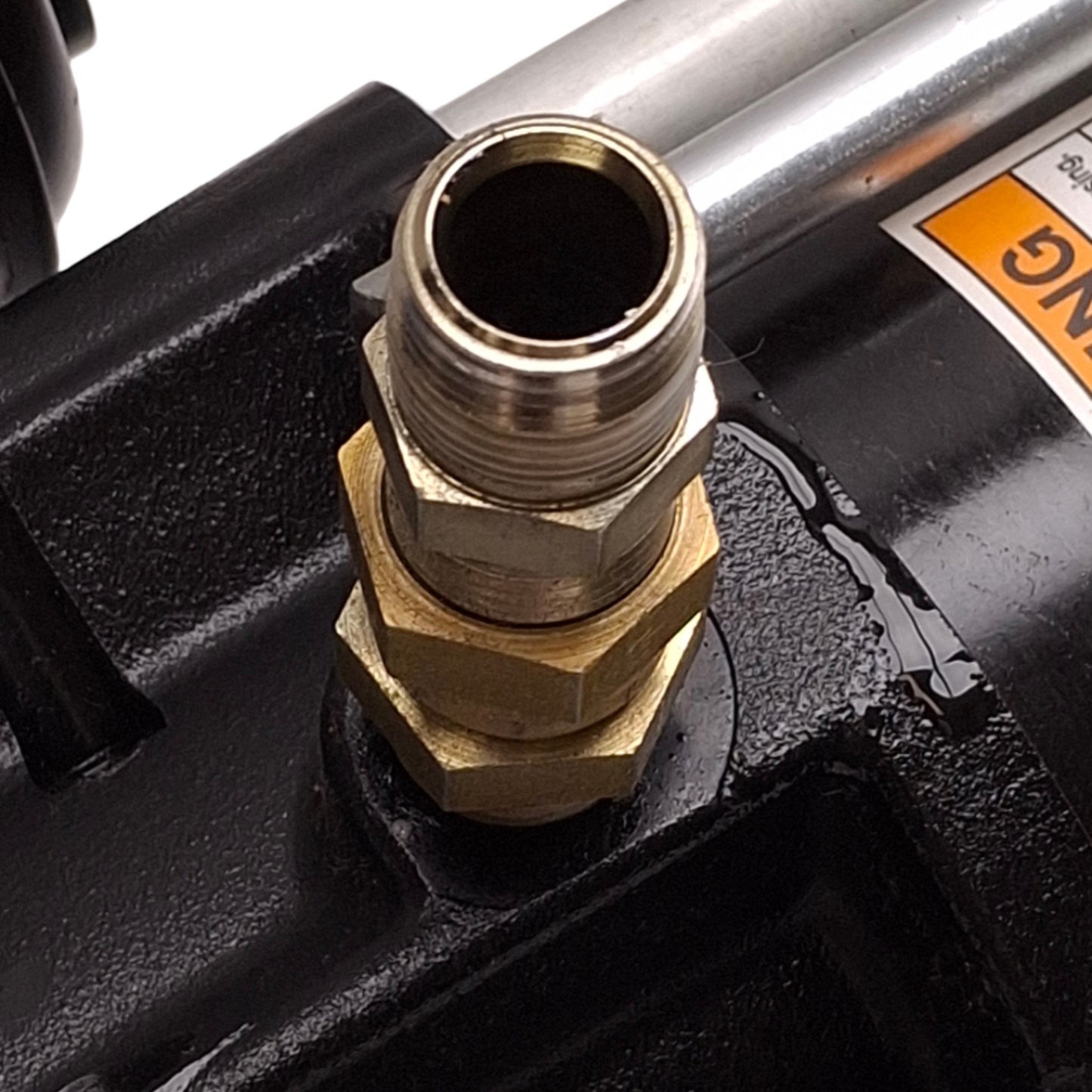 Used ARO 650408-6-B Two-Ball Pump 4" Stroke, 0-150psi Air Inlet, 0-1,350psi Fluid