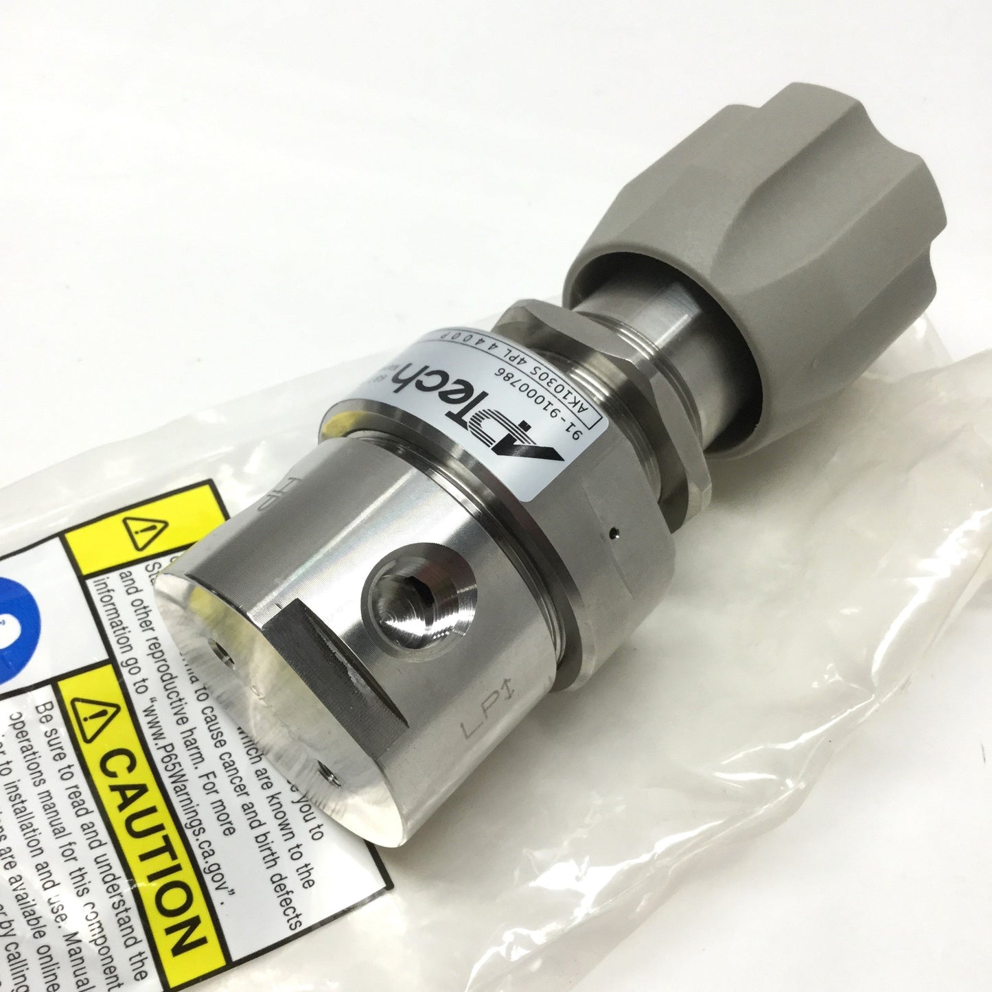 New – Open box APTech AK1030S 4PL 4 4 0 0 P Pressure Regulator 3500psi In, 60psi Out, SS 316L