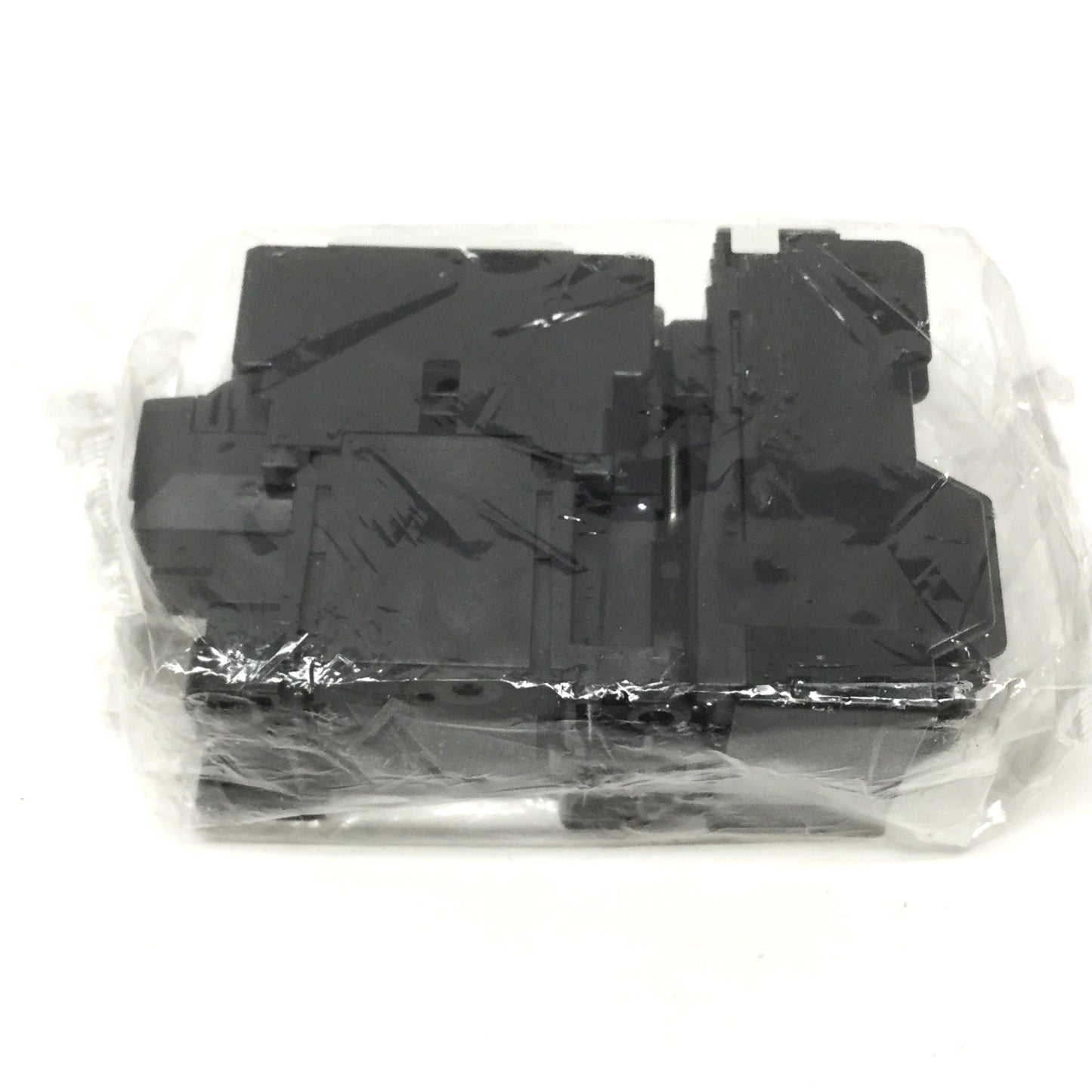 New Fuji SW-0 Magnetic Switch Motor Starter, 3-Pole+1NO, 4-6A Overload Relay, 100VAC