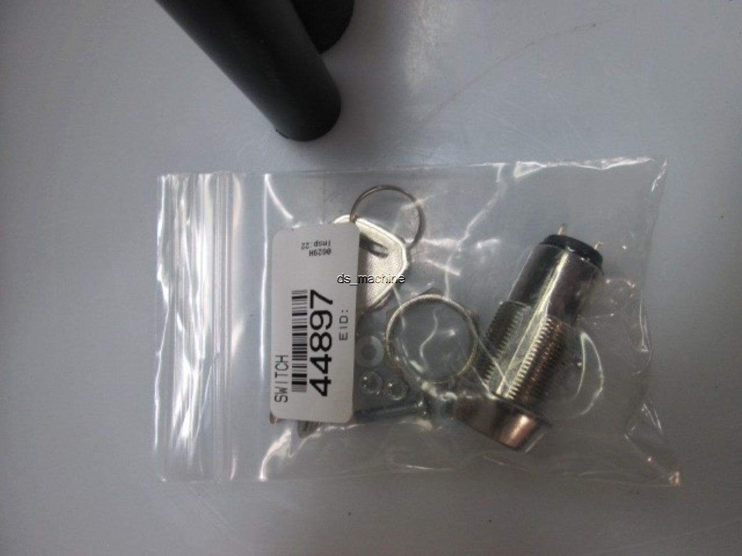 Used Banner 43957, 43836, 43958, 43837, 50694 Micro Screen Testing Kit w/key