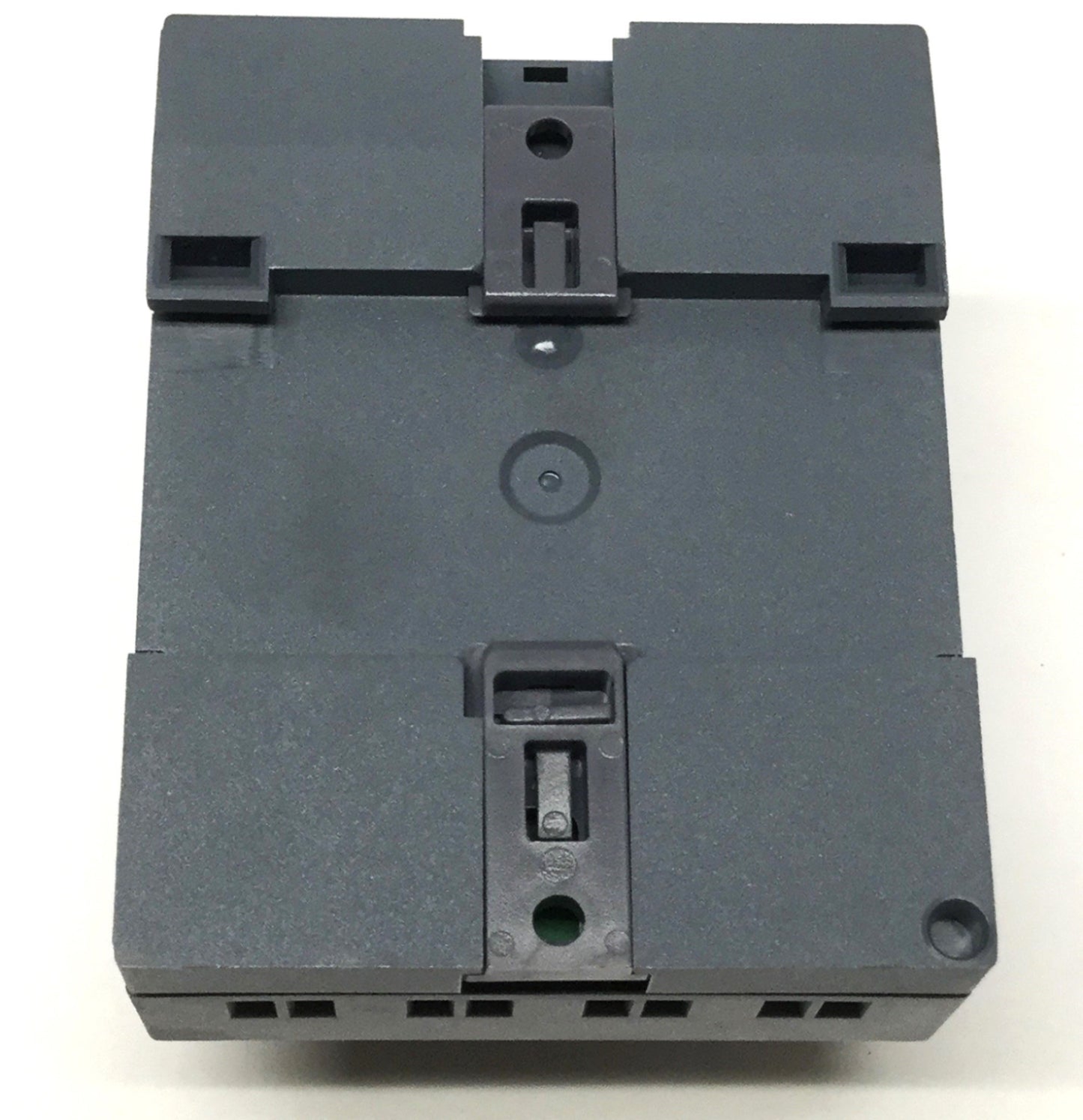 Used Siemens LOGO! BM 24RCE Logic Module w/Display, 24V AC/DC, 8x D/I, 4x Relay Out
