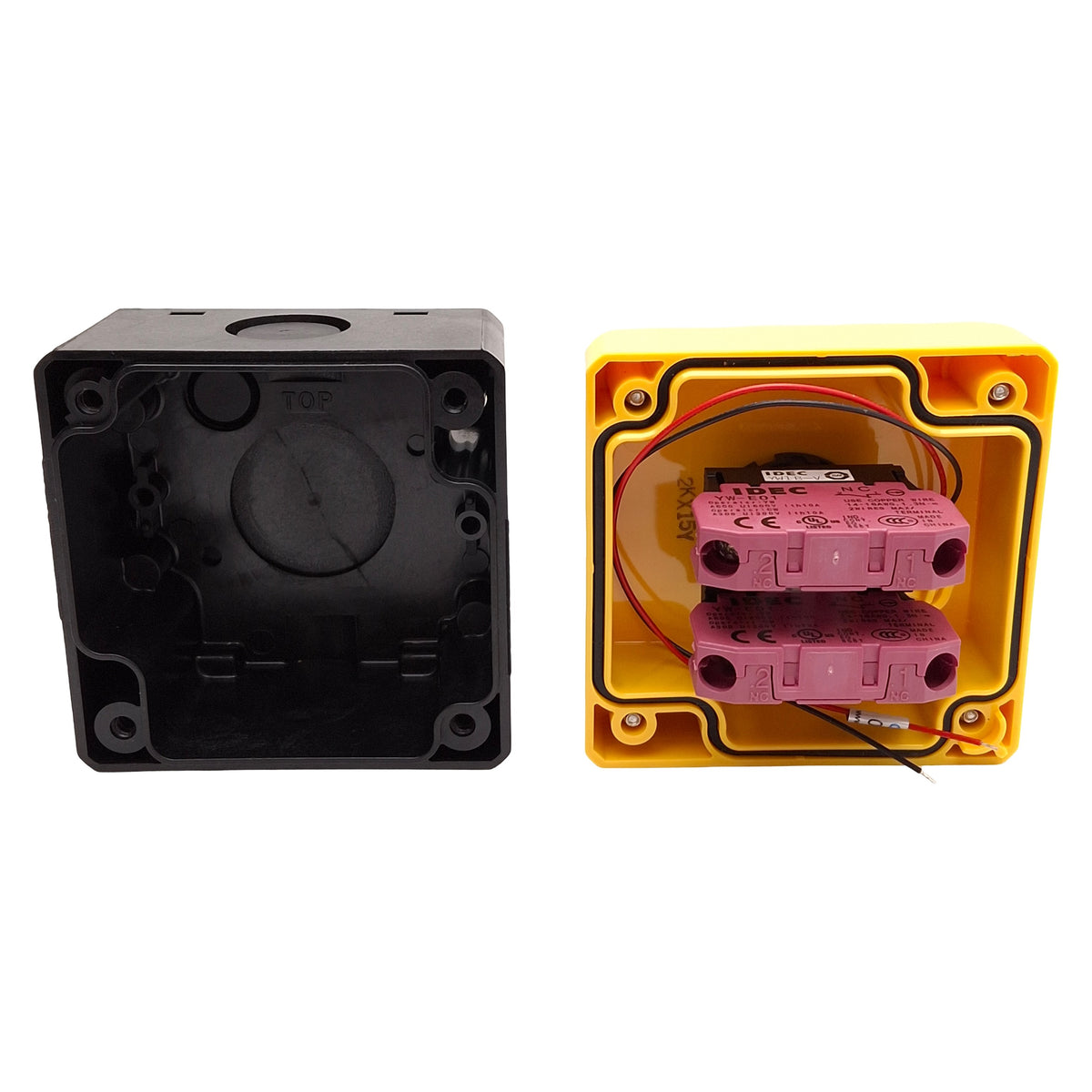 New Idec FB1W-YW1B-V4E02R-Y0 E-Stop Control Station, Pull/Turn Reset, 2NC 10A 600VAC