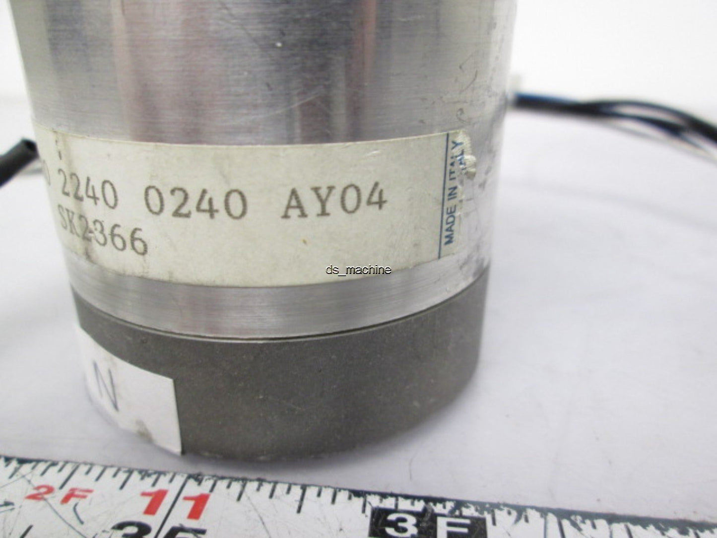 Used MAE HY200 2240 0240 AY04 SK2366 Stepper Motor 200steps/rev 2.4A 4 Leads