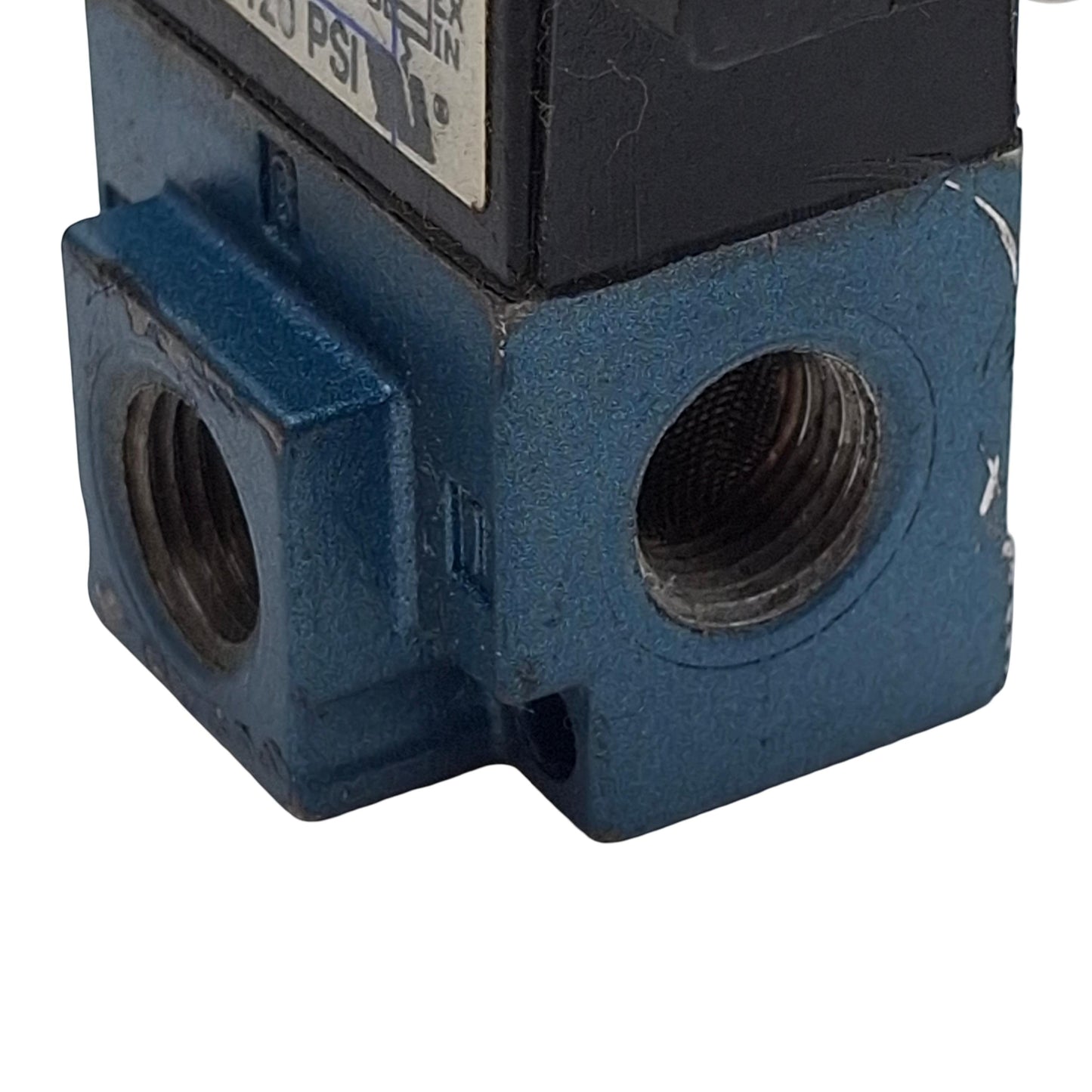 Used Mac 45A-AA1-DABJ-1KA Solenoid Valve 4/2-Way 1/8" NPT Vac-120psi, 220/240VAC Coil