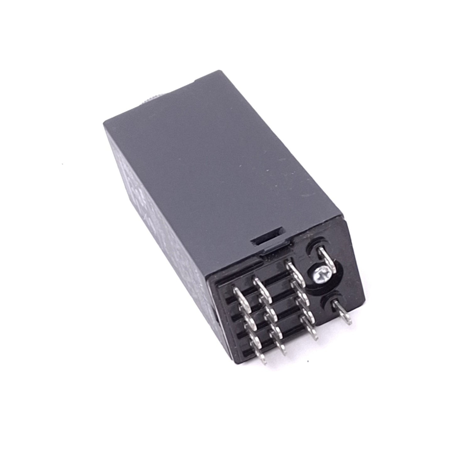 New – Open box Schneider Electric REXL4TMP7 Zelio Time Delay Relay, 4PDT 0.1s-100h, 230VAC Coil