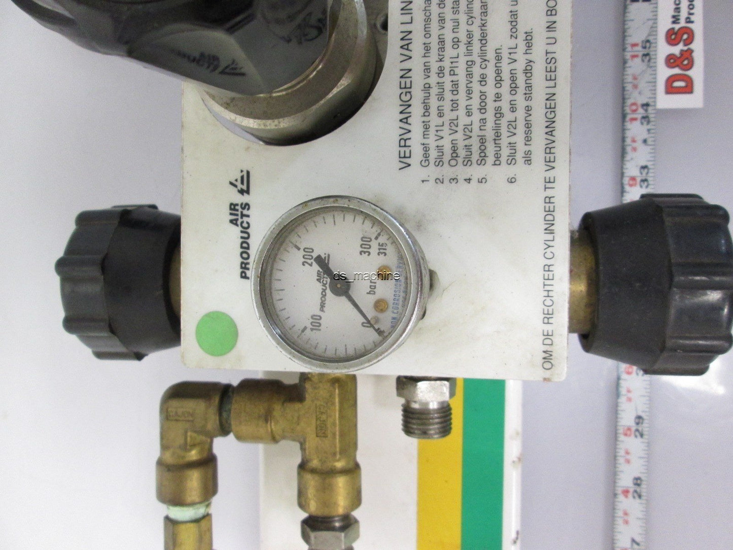 Used Air Products M3240 Helium Distribution Manifold 0-350PSI *Untested*