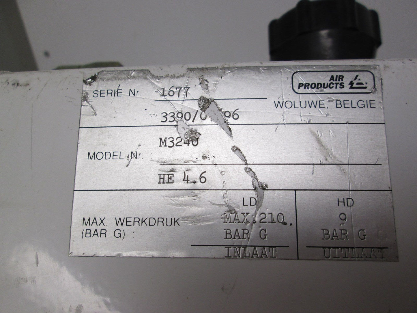 Used Air Products M3240 Helium Distribution Manifold 0-350PSI *Untested*