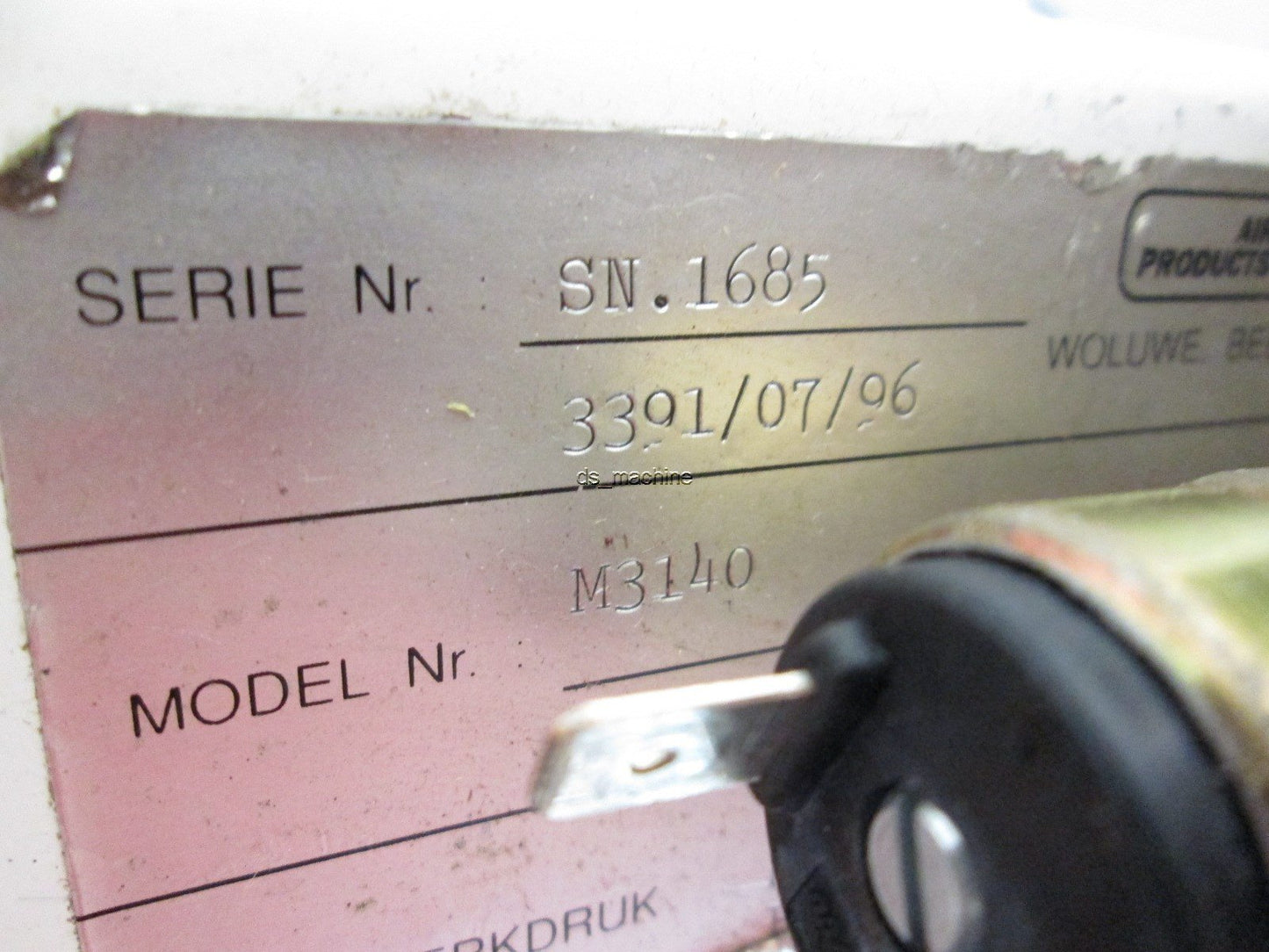Used Air Products M3140 Carbon Dioxide Distribution Manifold 0-350PSI *Untested*
