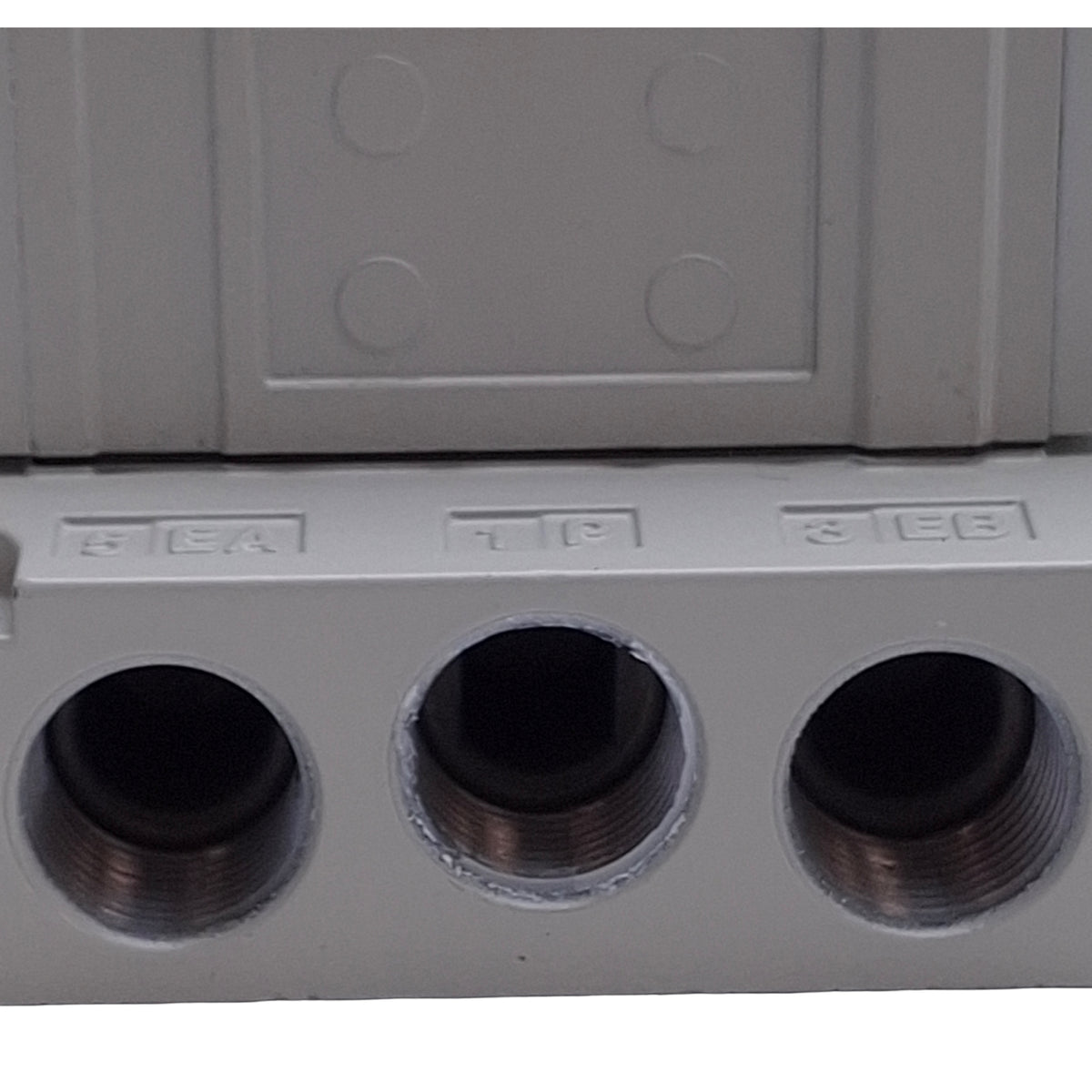 Used SMC SV3400-5W1U Solenoid Valve, 0.2-0.7MPa, Rc3/8 Port Subplate, 24VDC Coil