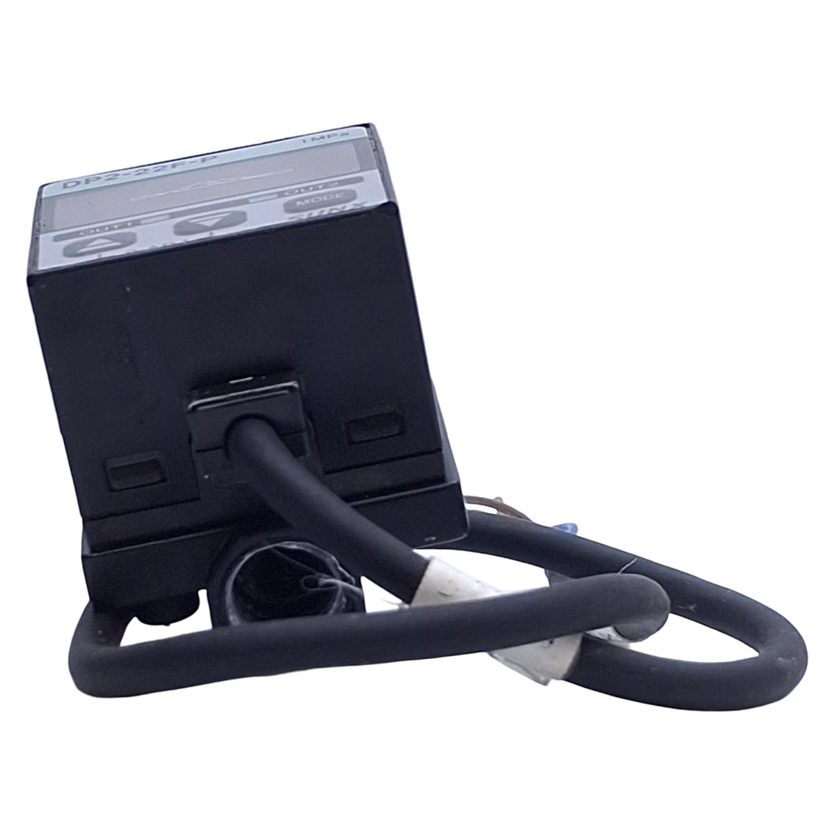 Used SunX DP2-22F-P Digital Pressure Sensor PNP, 0-1MPa Range 12-24VDC, 1ft Length