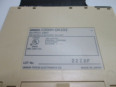 Used OMRON C200H-OA222 Output Unit 100-240VAC 0.3A/Point. 2A/Unit