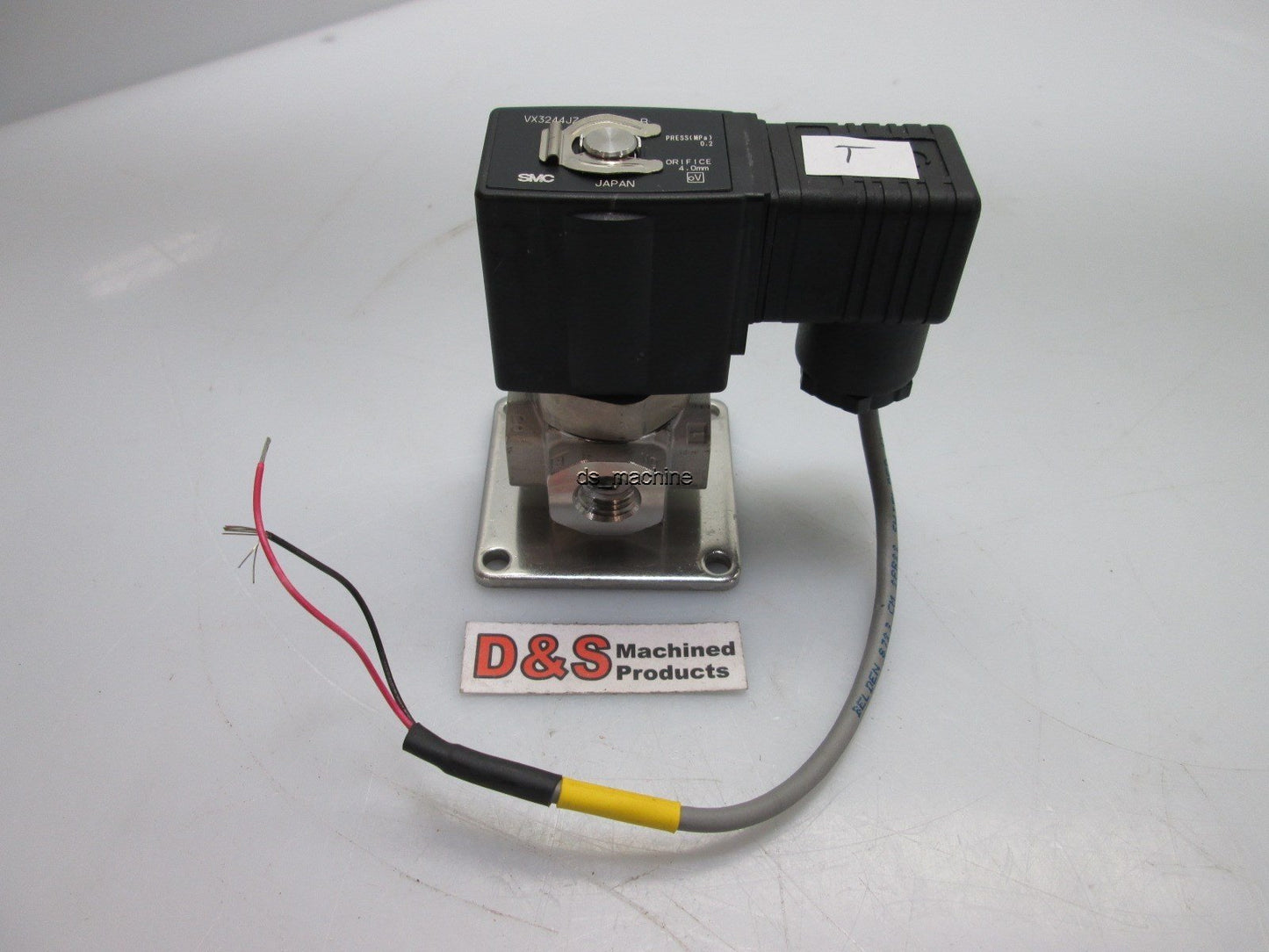 Used SMC VX3244JZ-02N-5D1-B 3-Port Solenoid Valve 1/4" NPT, 24VDC