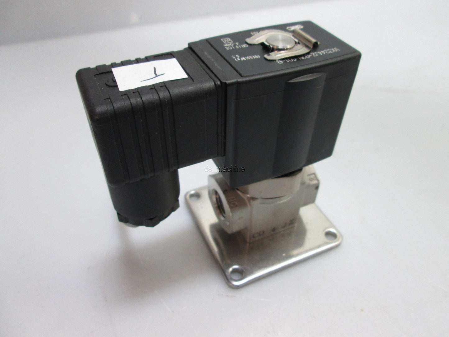 Used SMC VX3244JZ-02N-5D1-B 3-Port Solenoid Valve 1/4" NPT, 24VDC