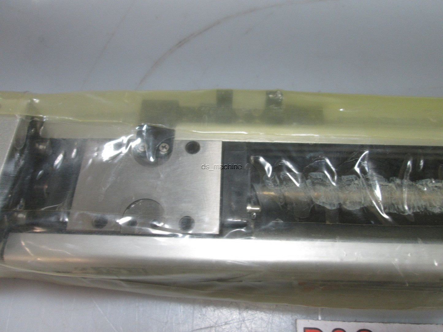 New in Bag NB 127275-001/BG3310A-300H-A1S-GK-PNP Ball Screw Slide 15" x 3" x 2"