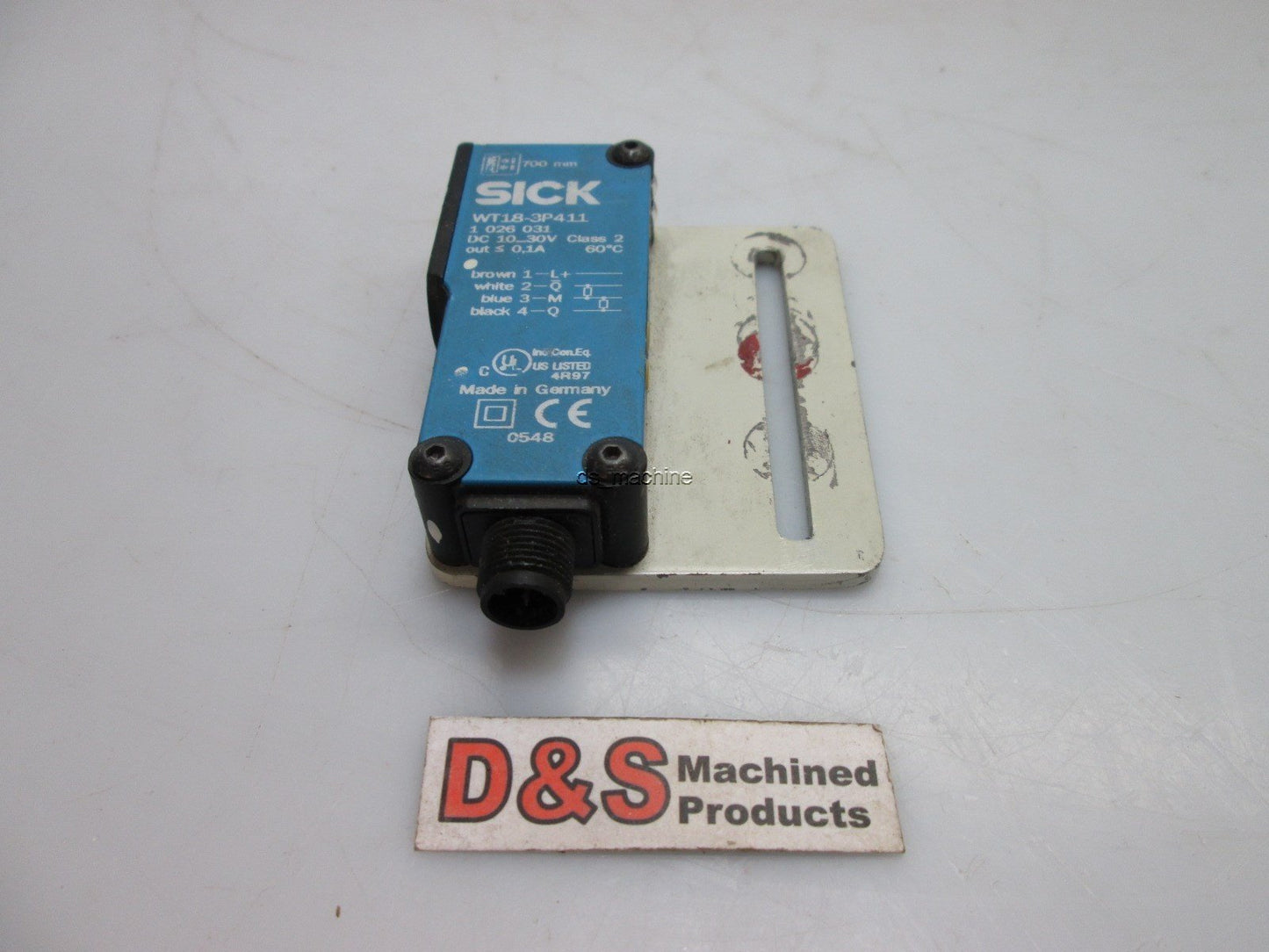 Used SICK WT18-3P411 Photoelectric Switch 10-30VDC, 0.1A, 870nm