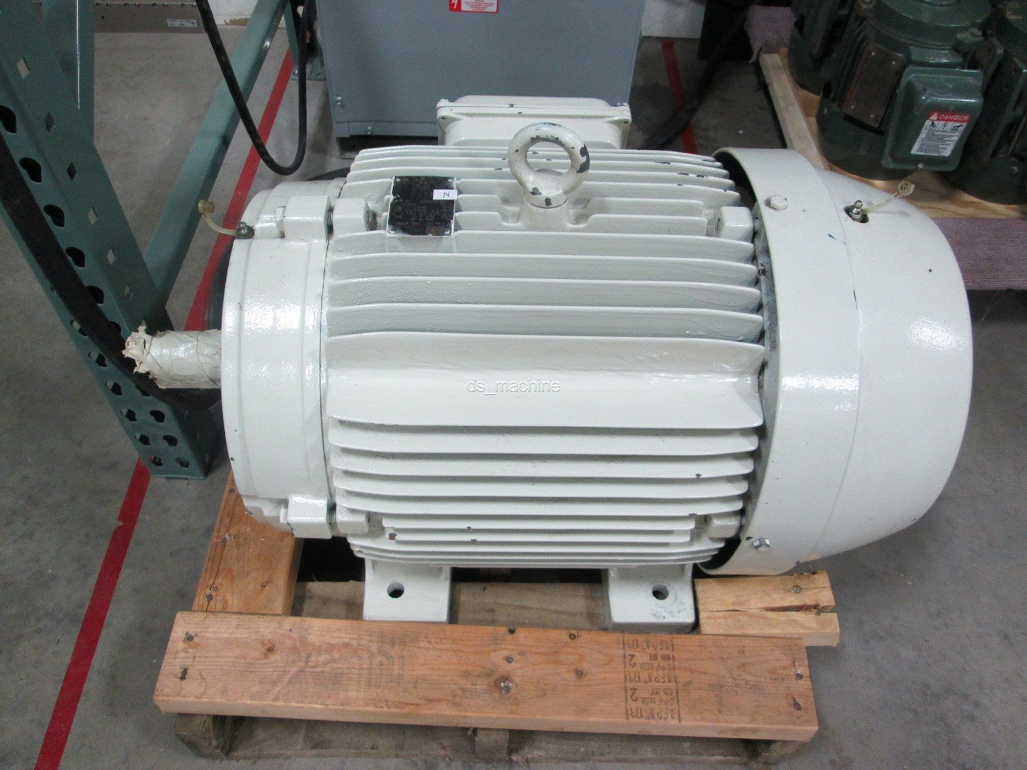 New WEG 04036EP3H324TS W21 Electrical Motor 575VAC 36.1A 3PH 40HP 3550RPM IP55