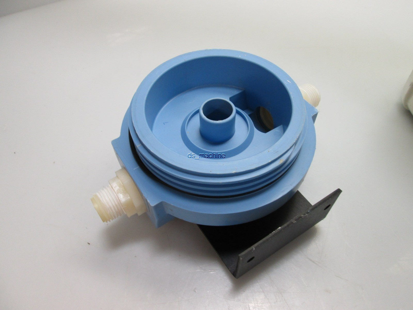 Used Filter Housing 3-1/2" Inner Diameter, 9" Depth, 3/4" NPT Outlet/Inlet