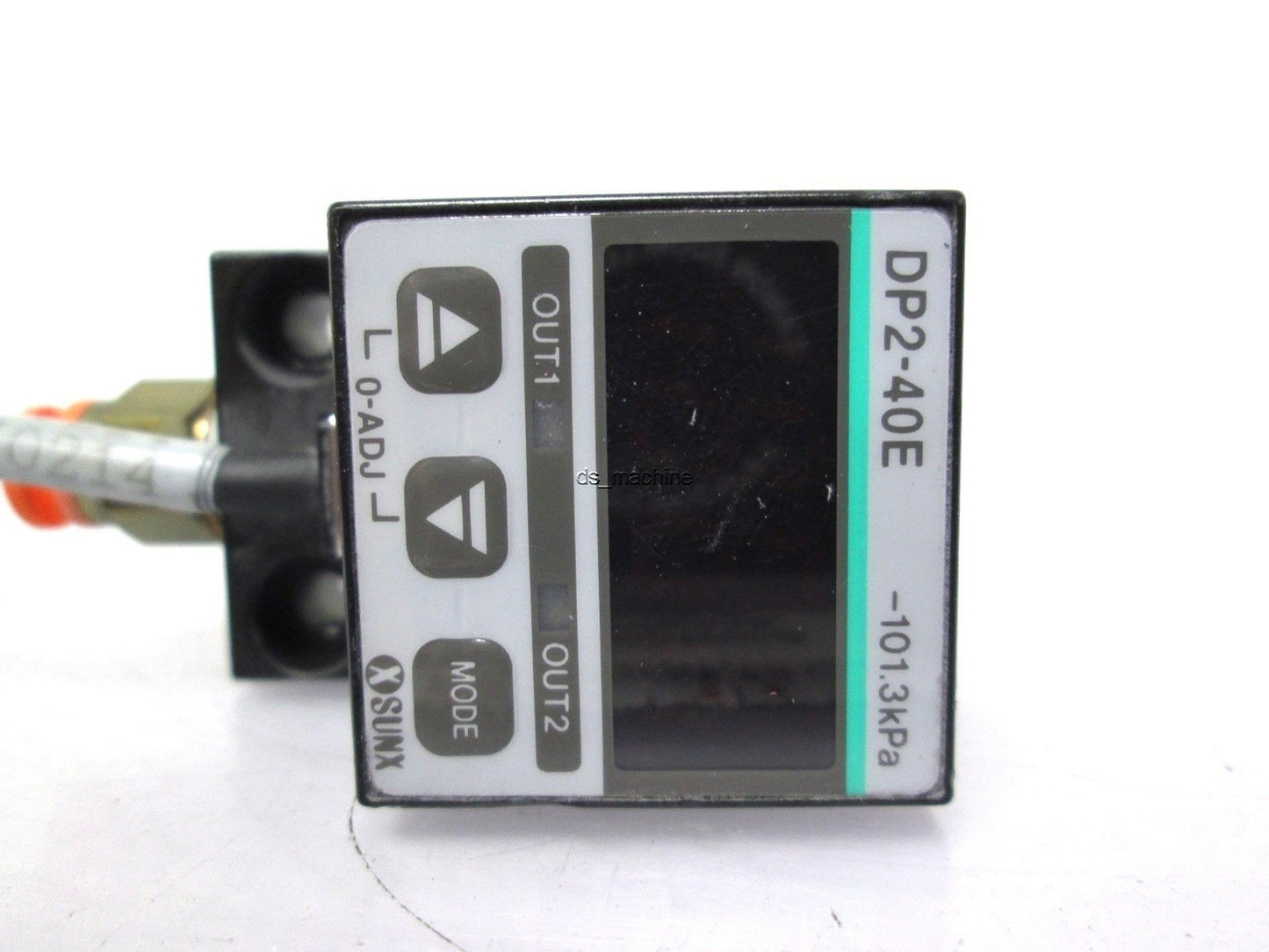 Used Sunx DP2-40E Digital Vacuum Pressure Switch -101.3kPa 12-24VDC 2-Output PNP/NPN