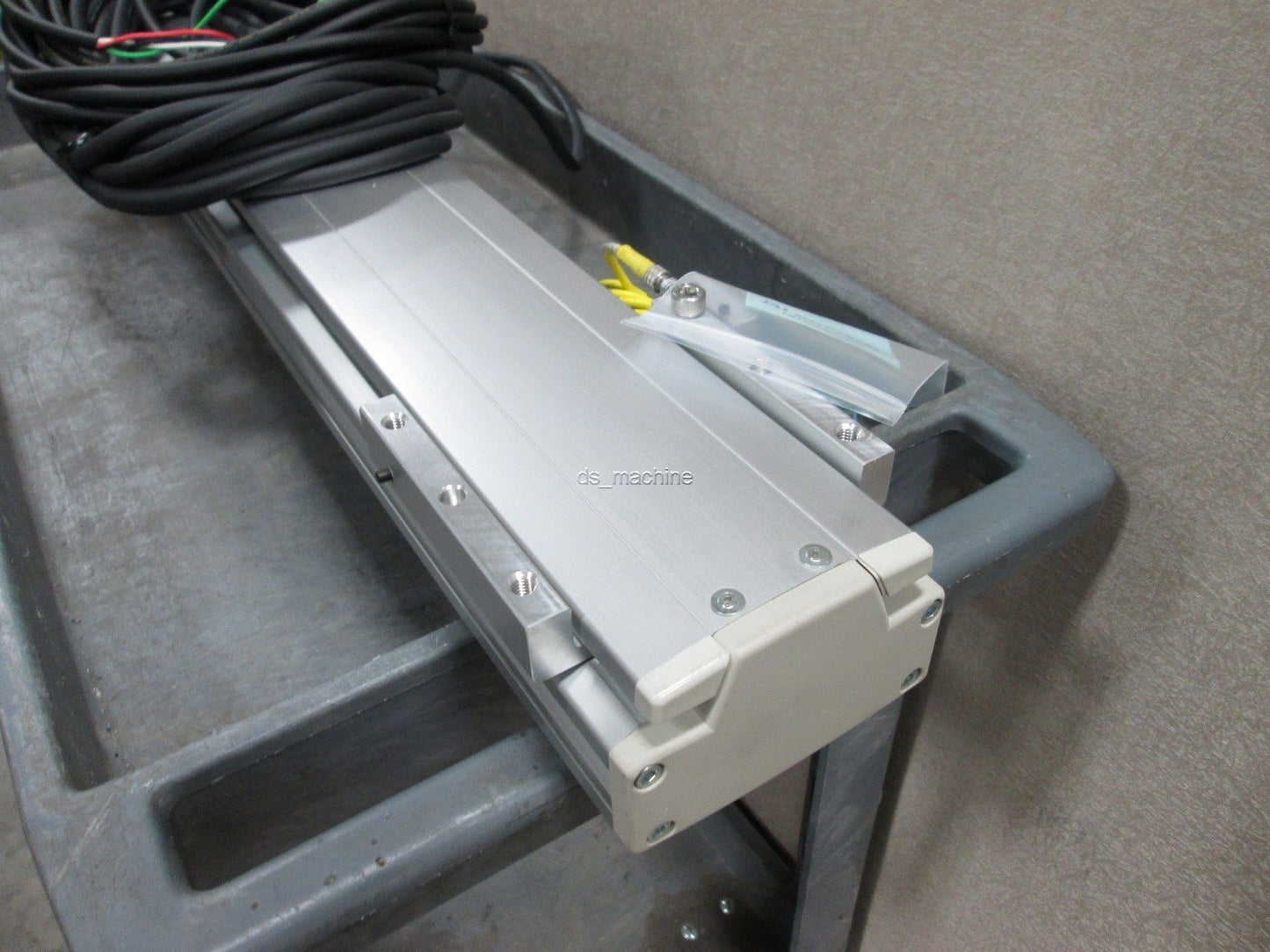Used IAI IS-M-X-M-20-100-700-N2 Intelligent Linear Slide 700mm Stroke