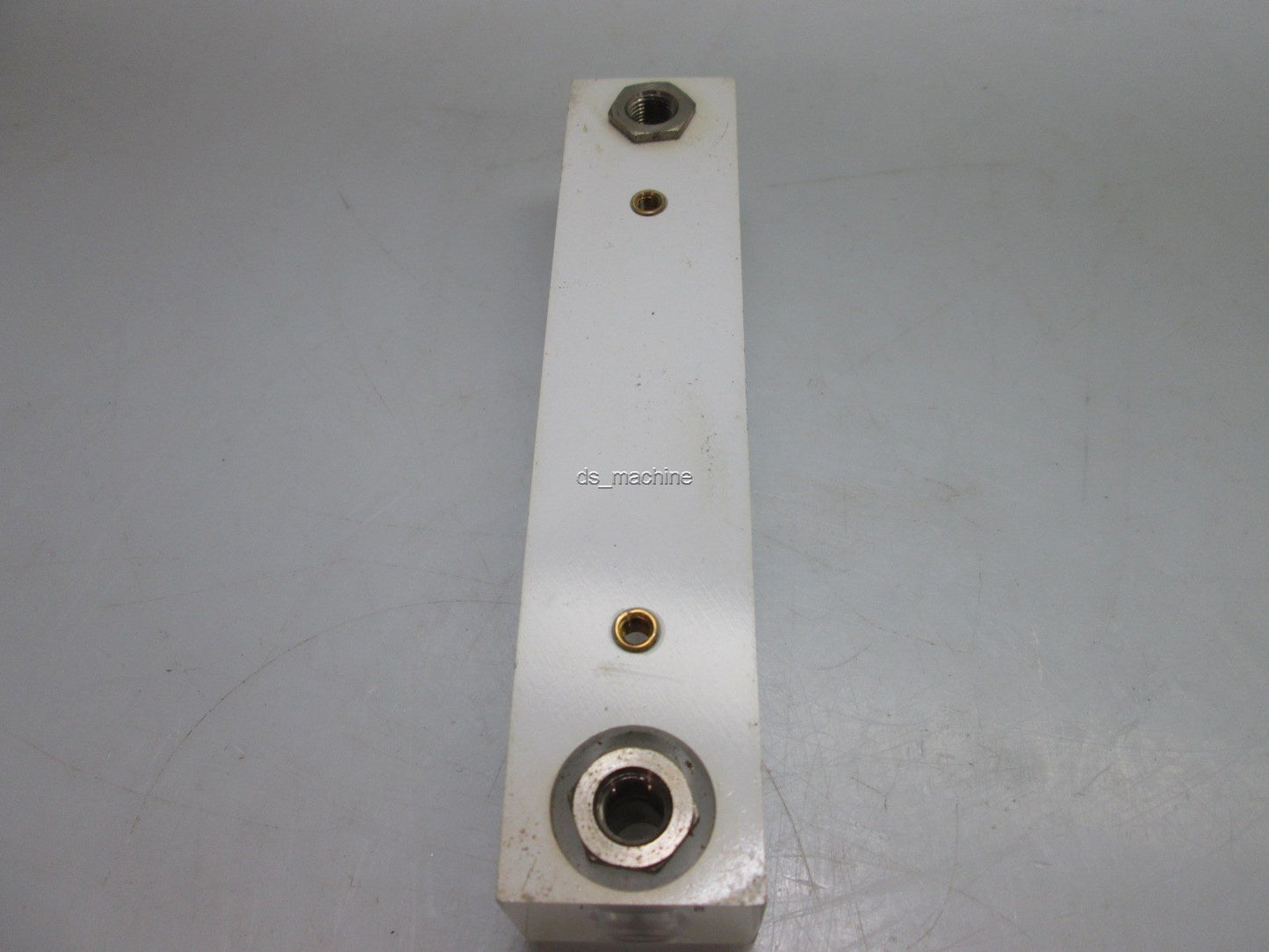 Used Dwyer VFB-90 Flowmeter 0 to 3 SCFM AIR 1/8" NPT