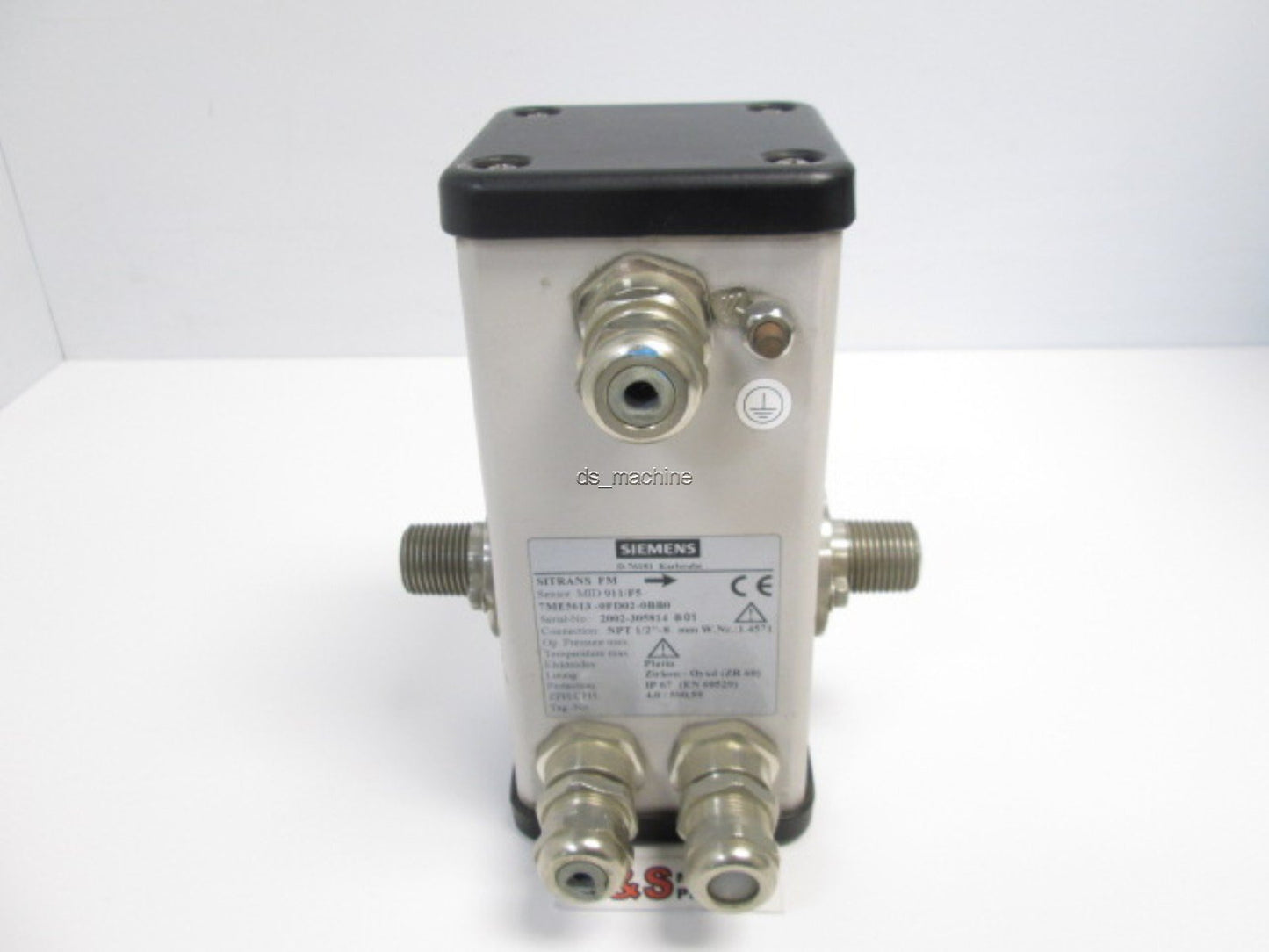New Siemens SITRANS FM MID 911/F5 Flow Sensor, 1/2"NPT, 25 bar (362.6 PSI)