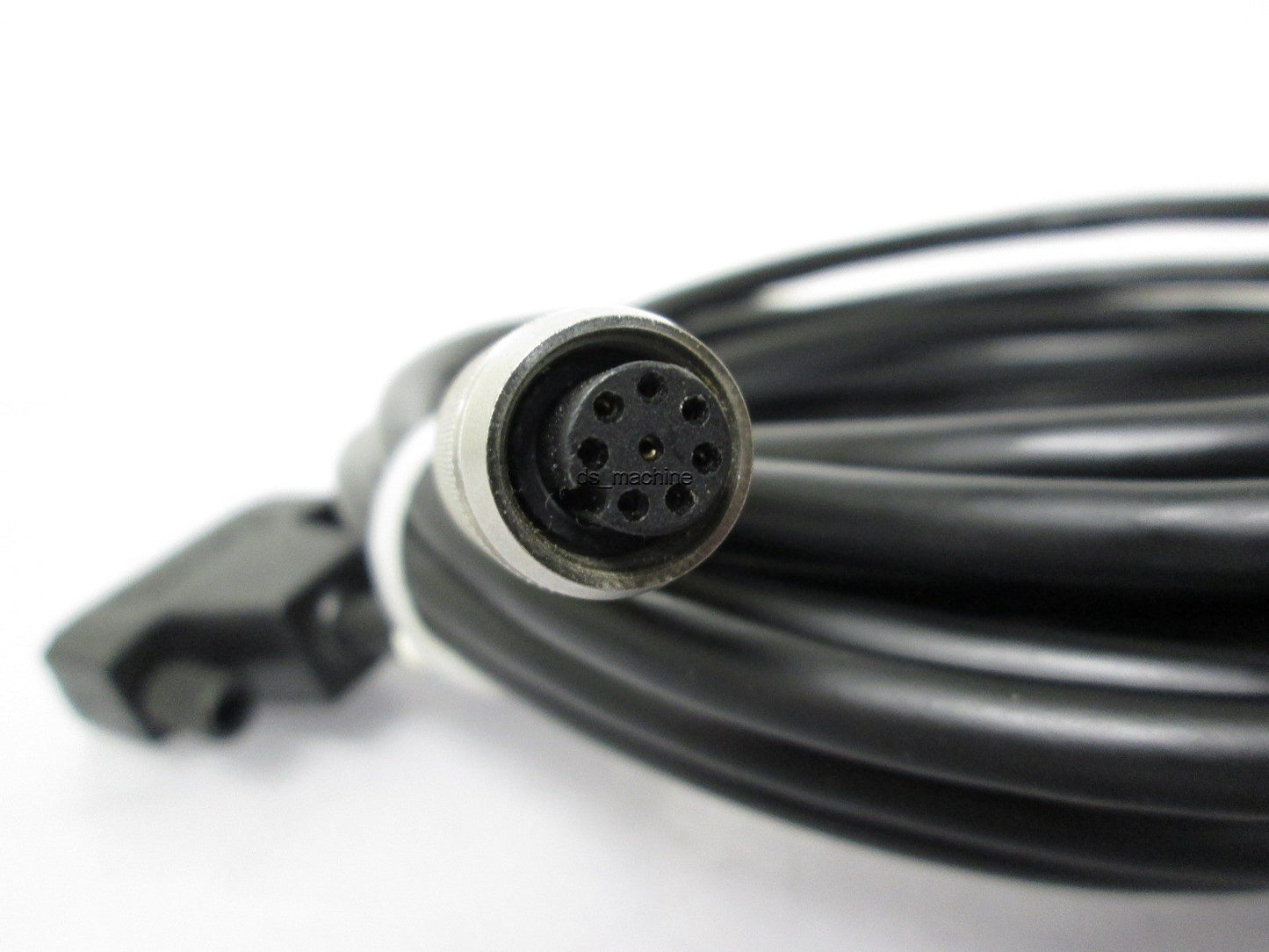 Used Industrial Control Cable D-Sub 15-Pin to 8-Pin Round Connection 8 Conductor