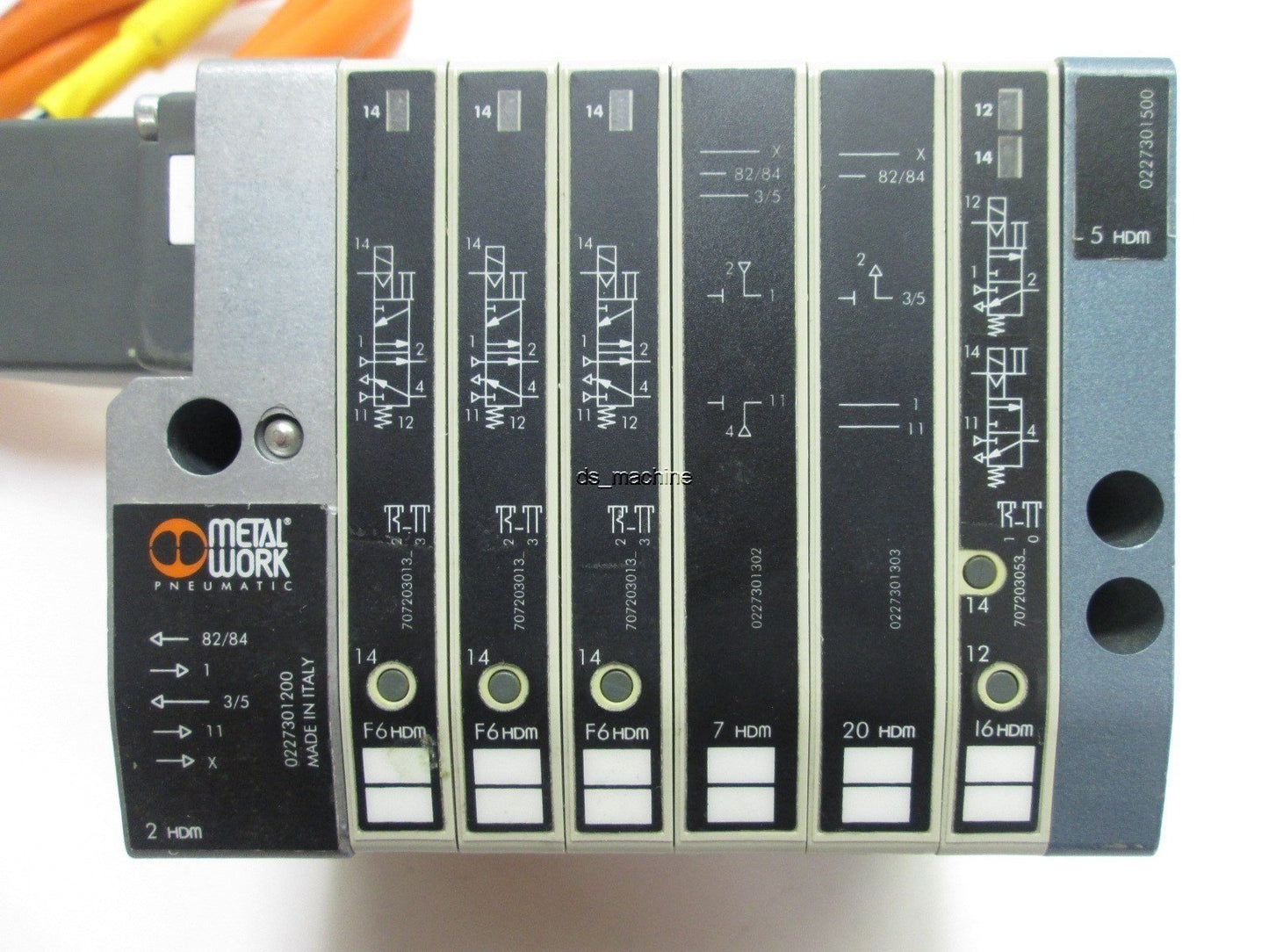 Used Metal Works 2HDM, x3 F6HDM, 7HDM, 20HDM, 16HDM, 5HDM Solenoid Valve Bank