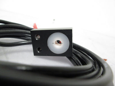Used Keyence TH-305 Metal Detector Sensor for Fine Samples 5mm Sensing Area