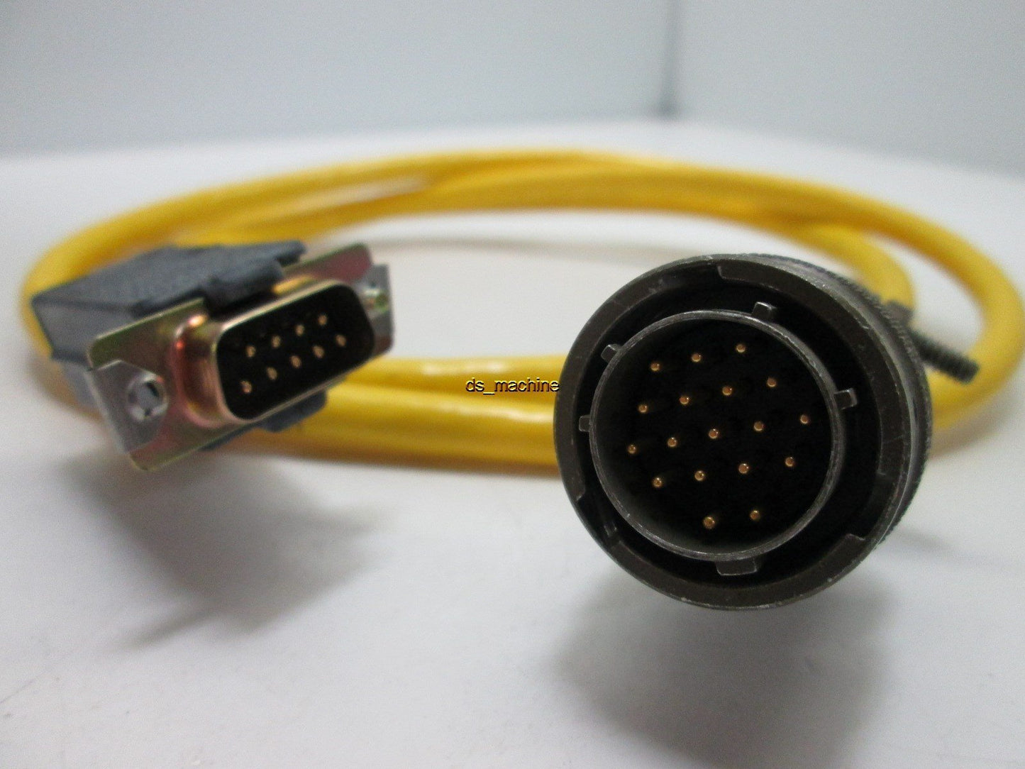 Used Parker 44-015032-01 Compumotor Servo Encoder Feedback Cable, 4 ft, 18-Pin MS