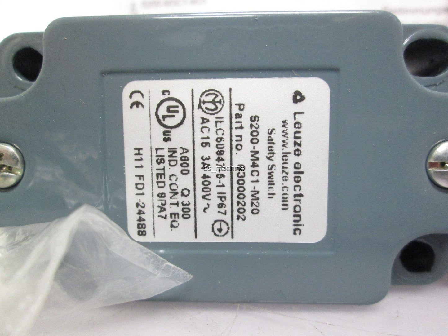 New in Box Leuze Electronic S200-M4C1-M20 63000202 Safety Switch 400VAC 3A