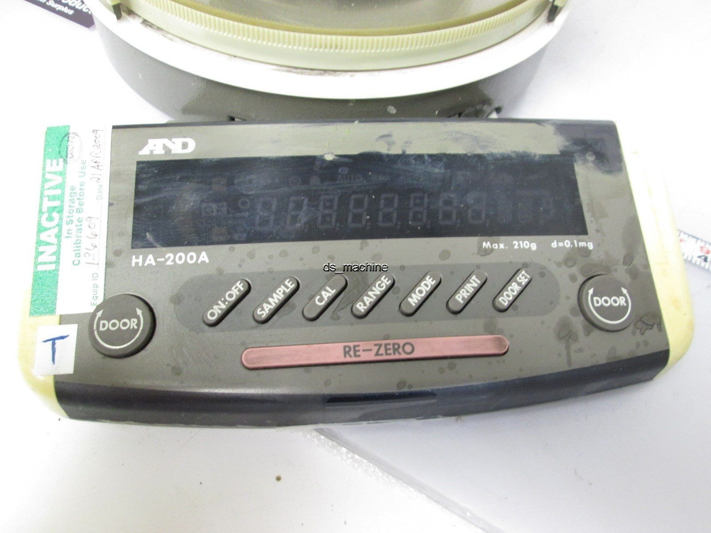 Used AND HA-200A Analytical Balance with Automatic Door 15VDC 0.8A *Discolored*