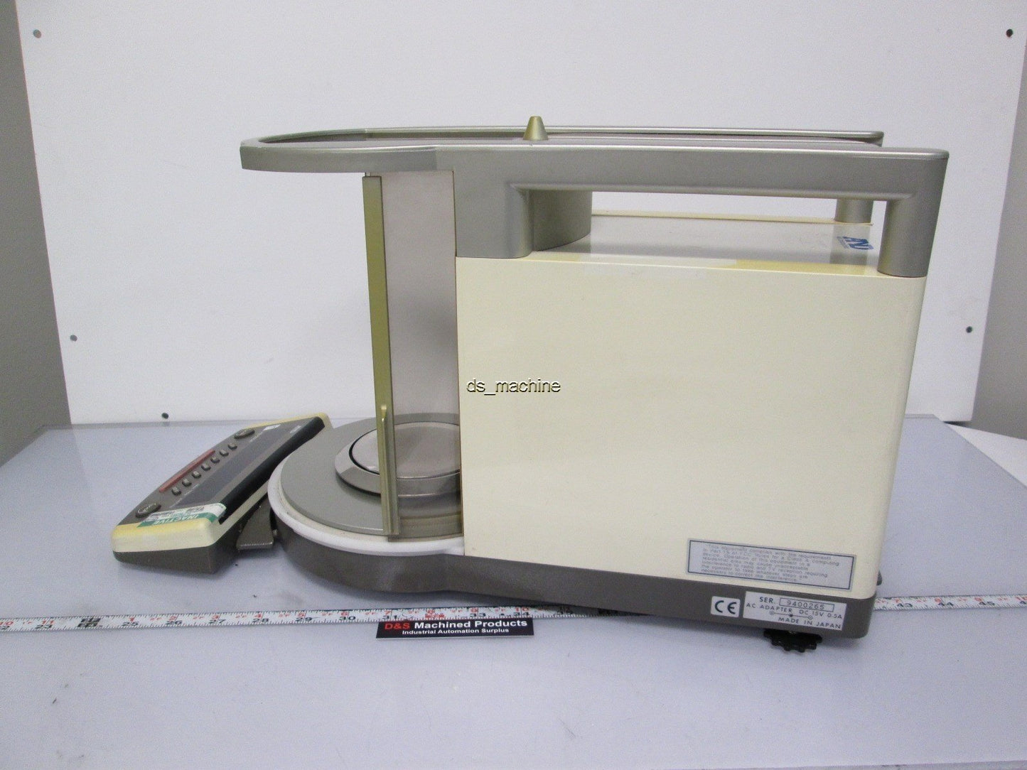 Used AND HA-200A Analytical Balance with Automatic Door 15VDC 0.8A w/ Power Supply