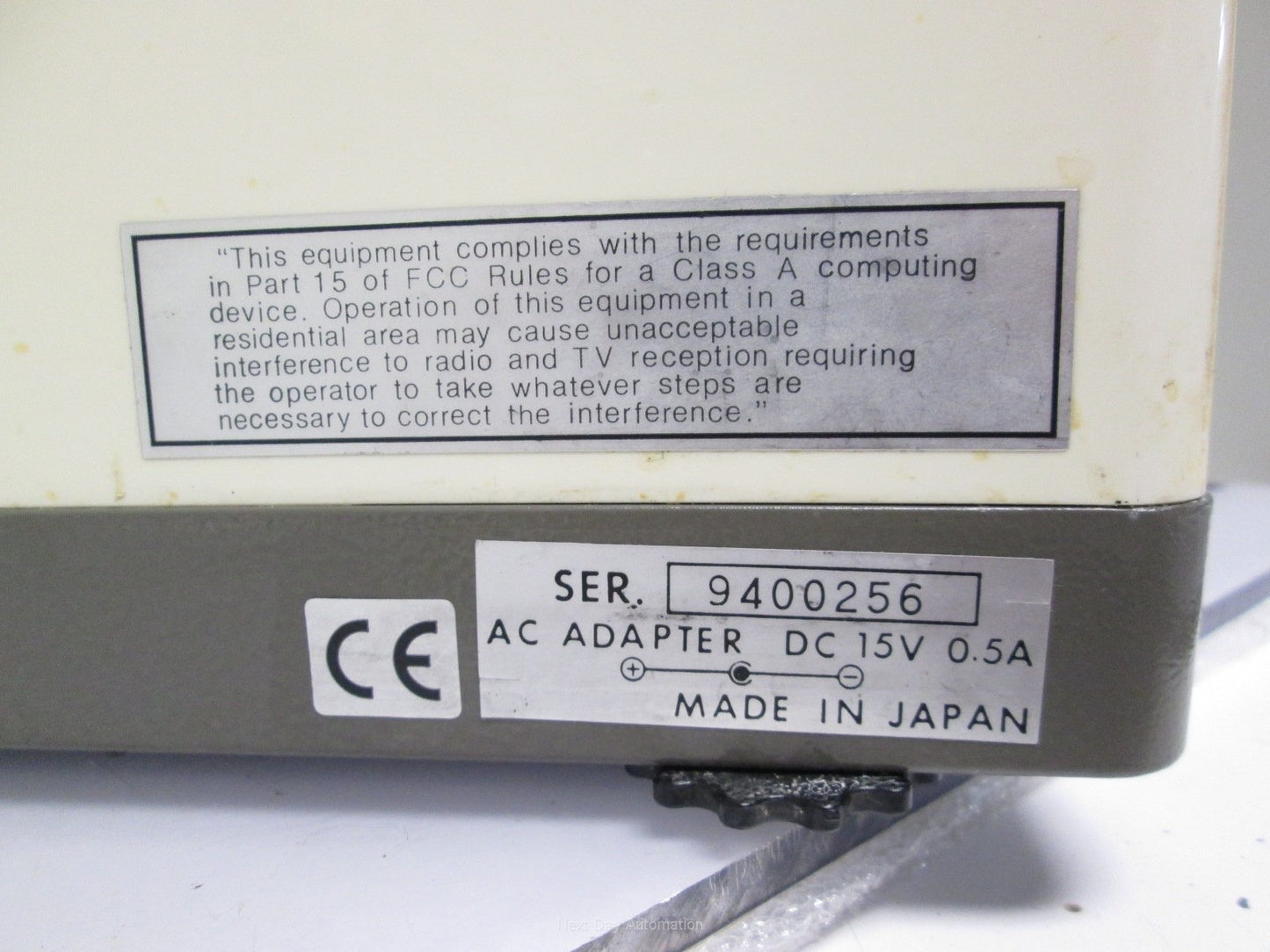 For parts or not working AND HA-200A Analytical Balance with Automatic Door 15VDC *For Parts Only*