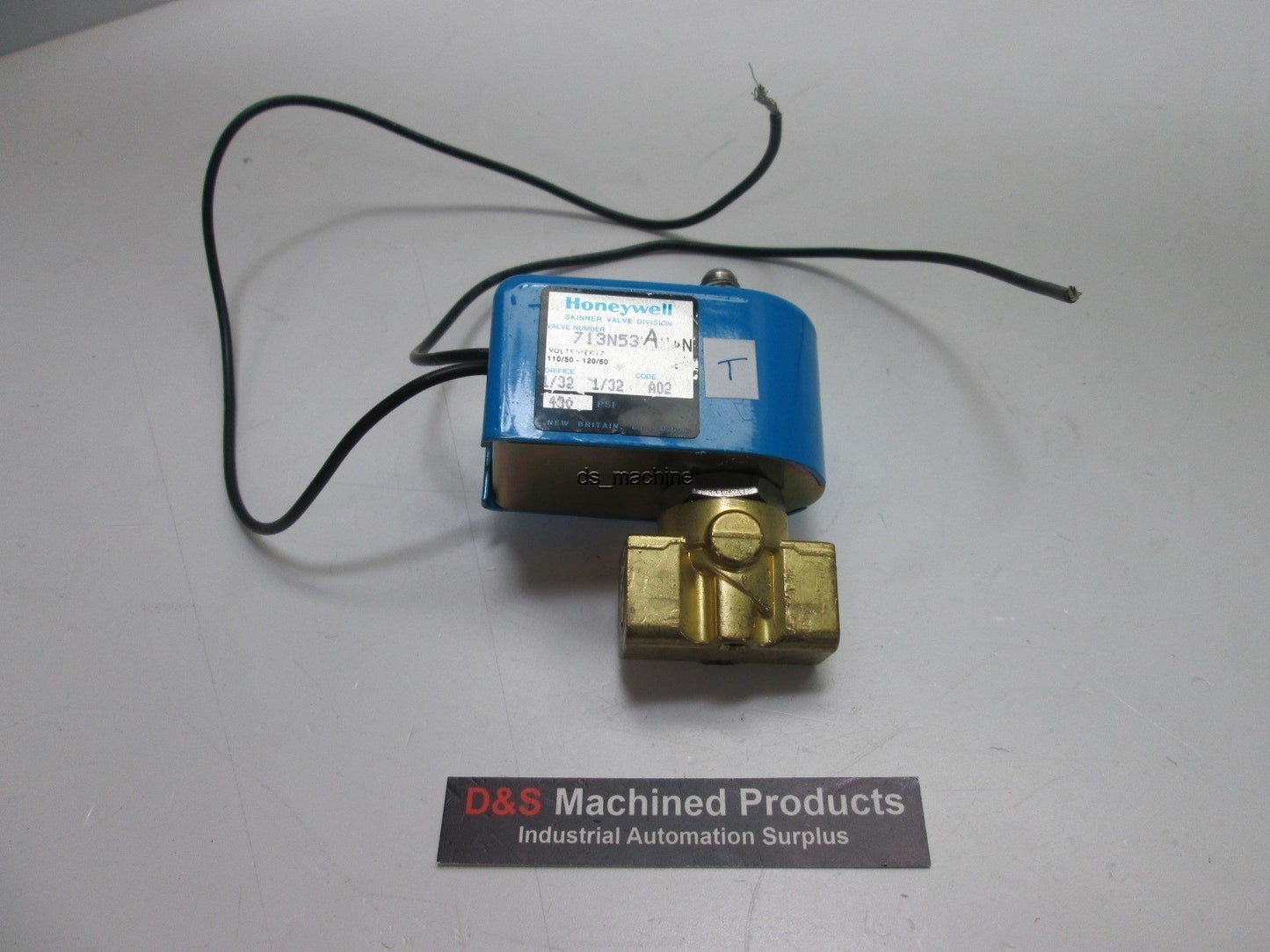 Used Honeywell 713N3A1AN Valve, 110-120V / 50-60Hz
