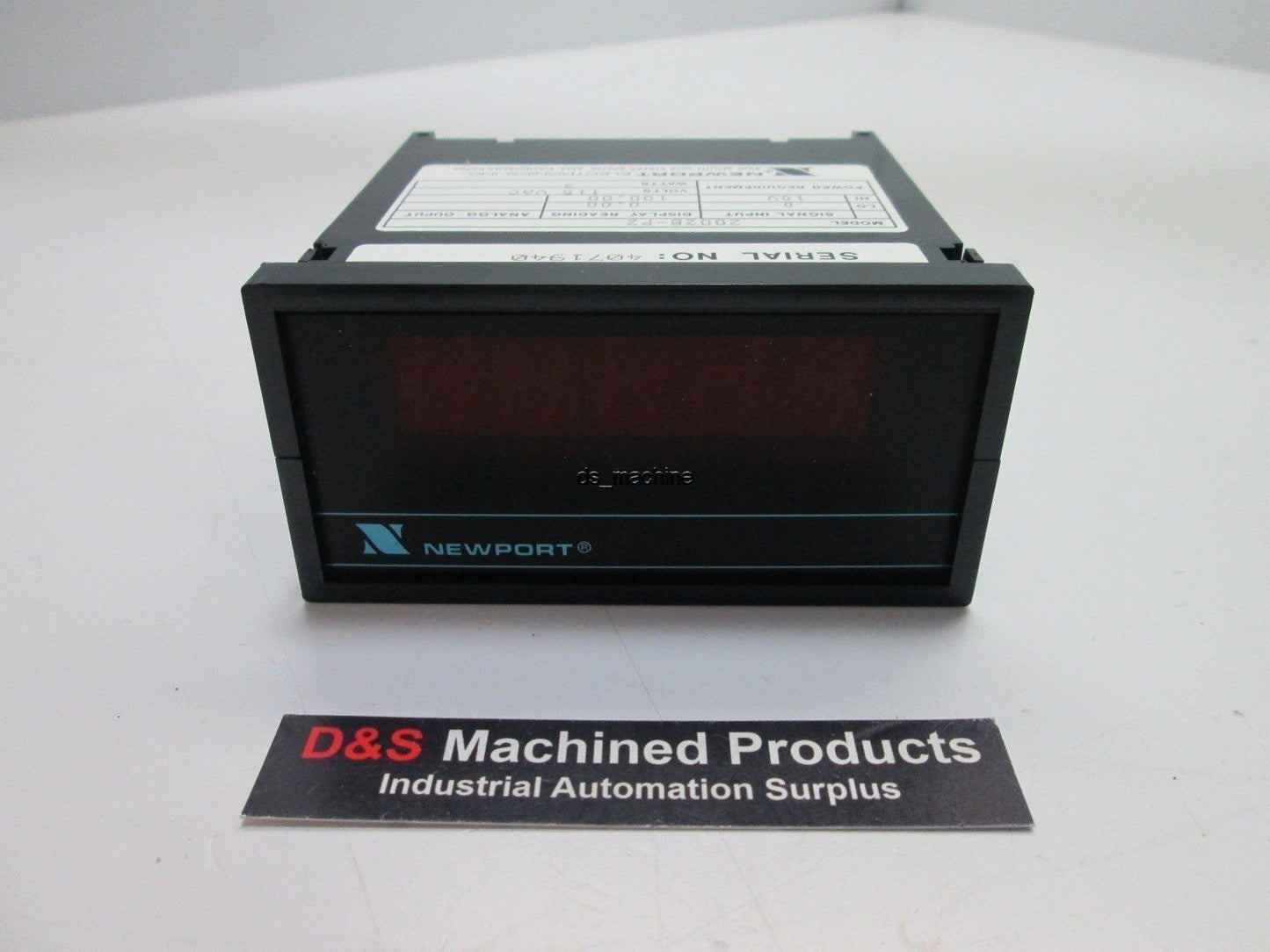 Used Newport 2002B-P2 Process Meter, 3Watts, 115VAC, 10V