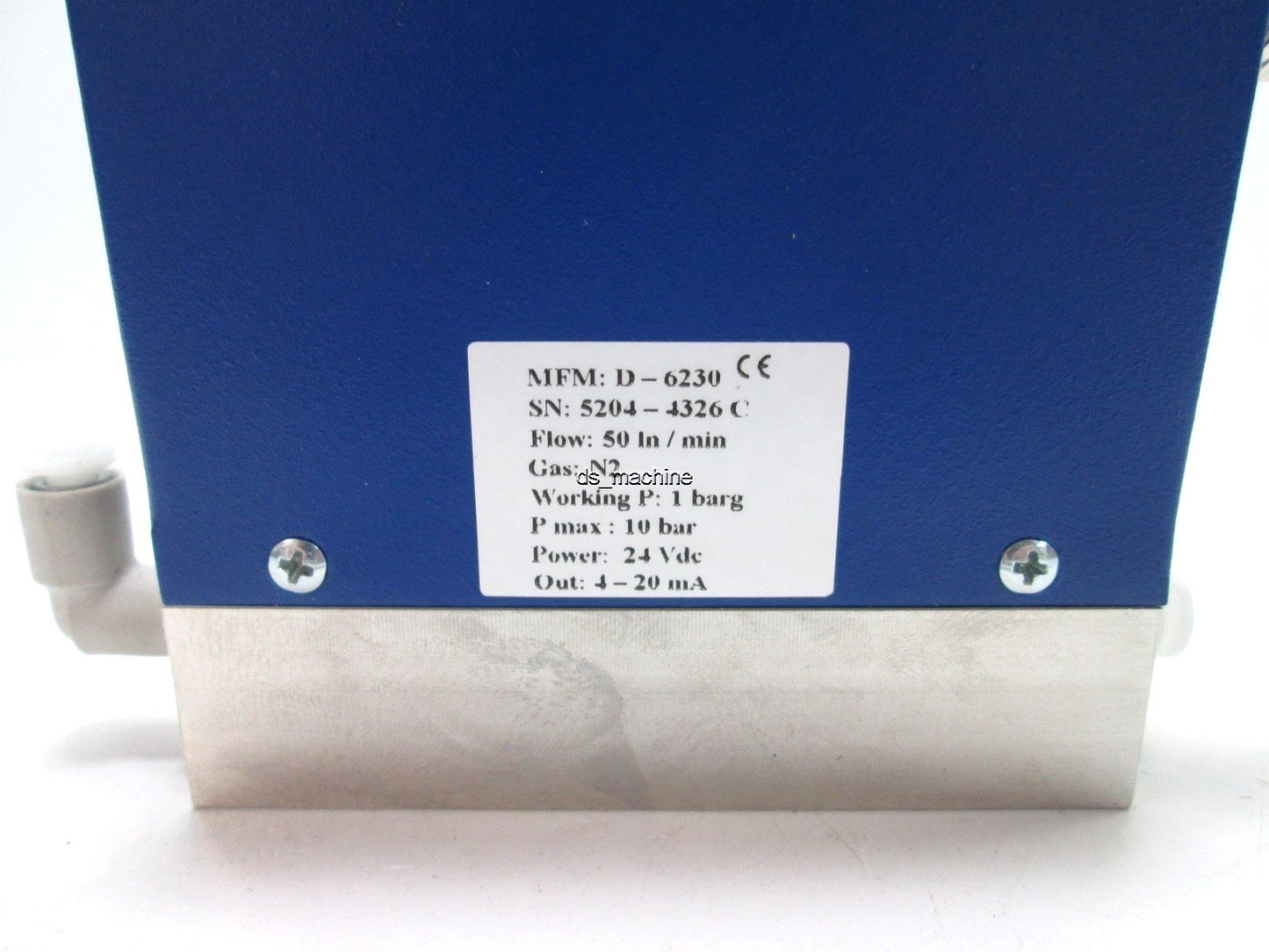 Used M+W Instruments D-6230 Mass-Stream Mass Flow Controller, 50 In/Min, N2 Gas 24VDC