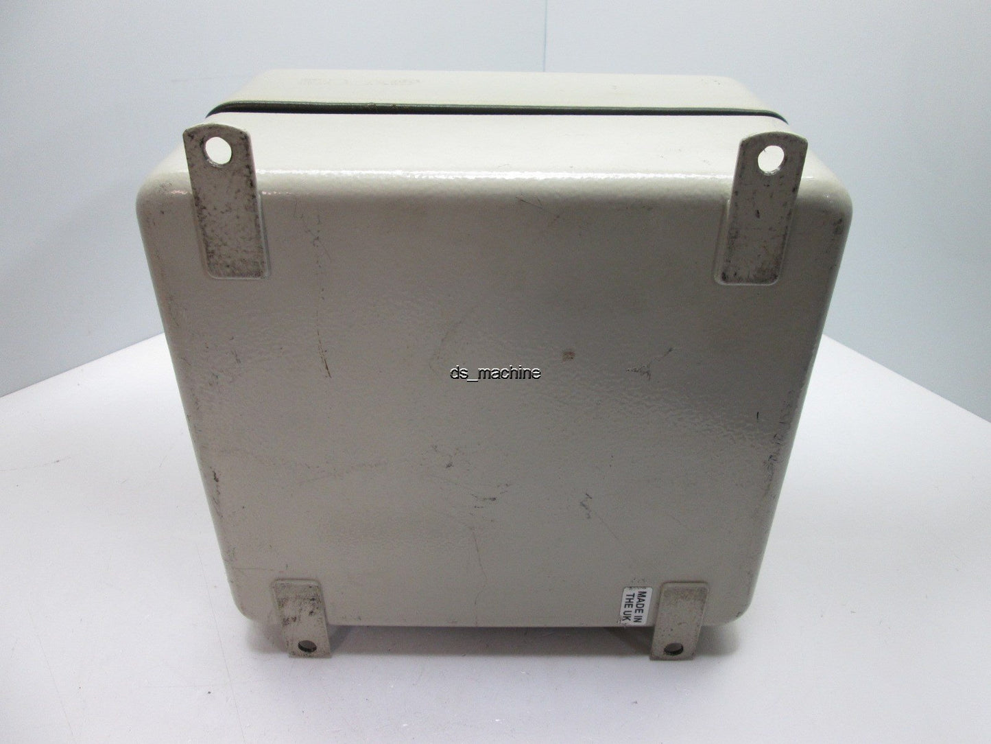 Used Nelsa Eurozone NEZ 4000/SM2 Safety Control Unit 8" x 9" x 5" *Case Only*