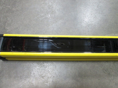 Used Sick FGSE900-21 Light Curtain Receiver, 900mm, 30mm Min, 24V +/-20%, See Details