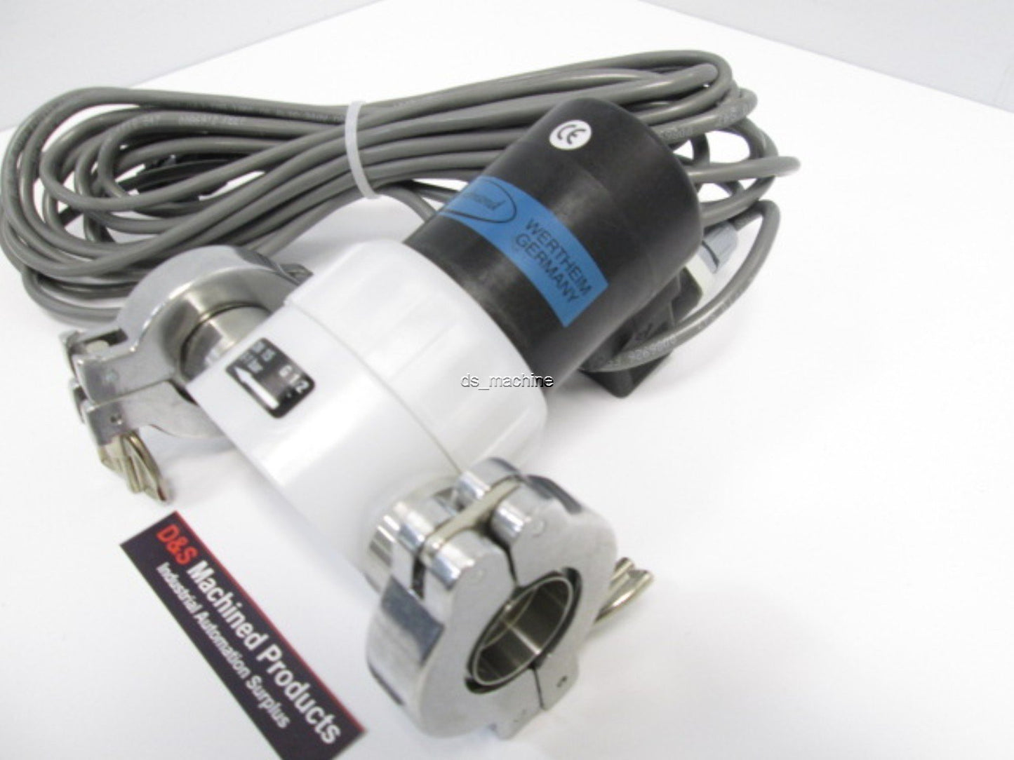 Used GEMU I-DE-99008131-00-736682 Flow Meter, 24VDC, 1/2", 0-1 bar