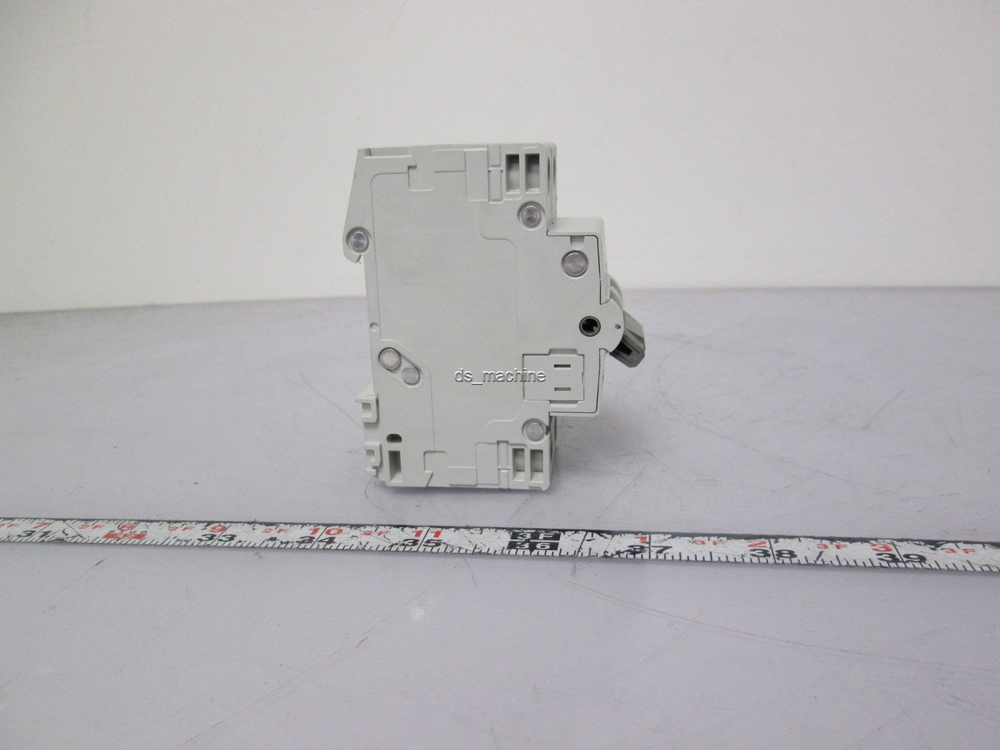 Used Cutler-Hammer C2 WMS2C02 2-Pole 2A Circuit Breaker