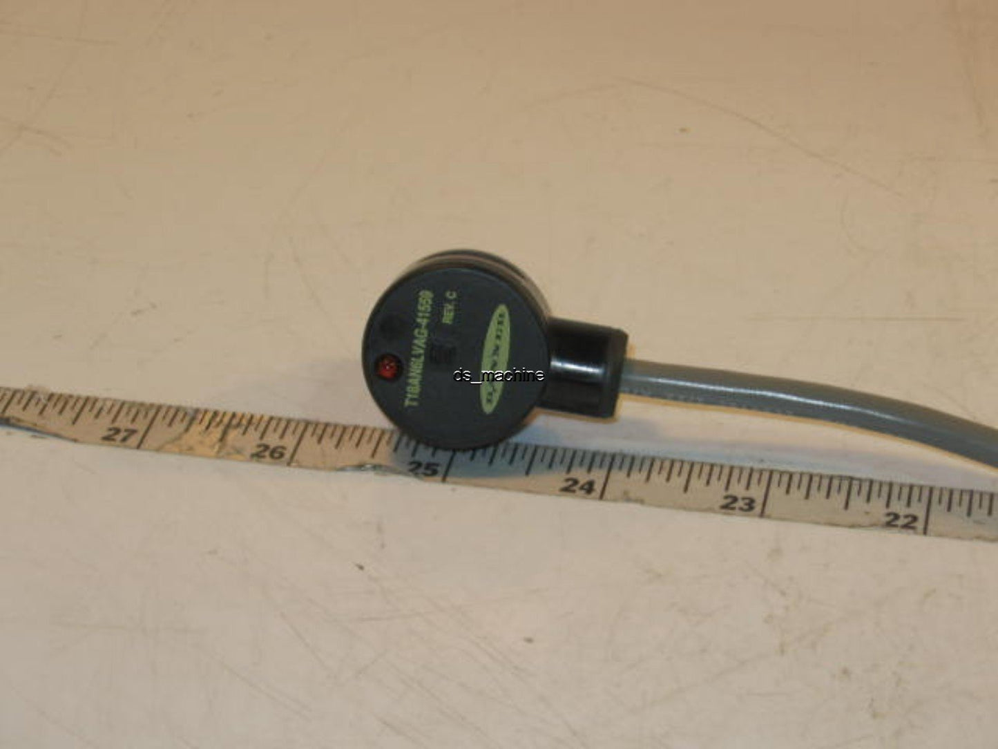 Used Banner T18AN6LVAG T18 Series EZ-BEAM Sensor
