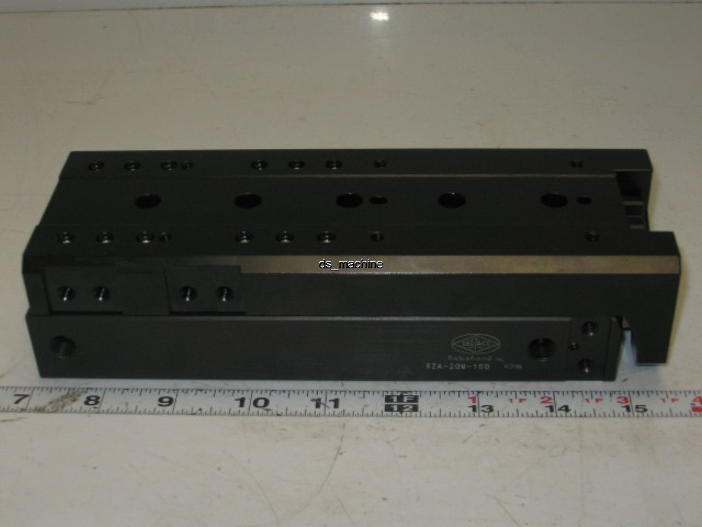 New Robohand RZA-20M-100 Pneumatic Table Slide 100mm Stroke