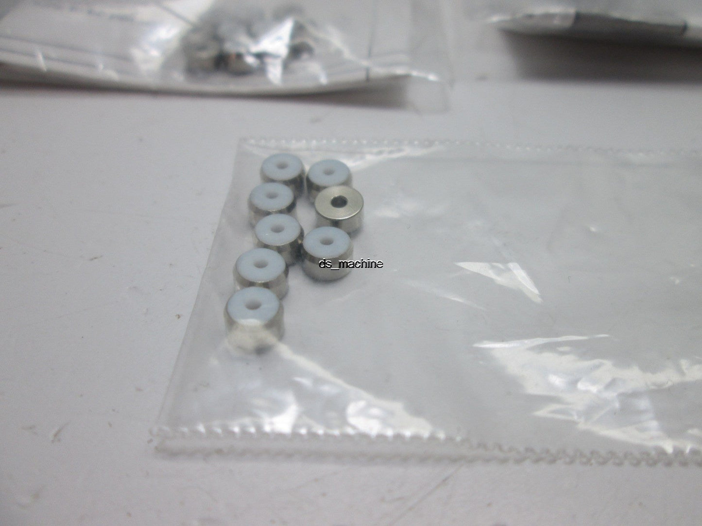 Used Lot of 28 Omnifit 002310 Rev-A 1/16" Tube Gripper Fittings
