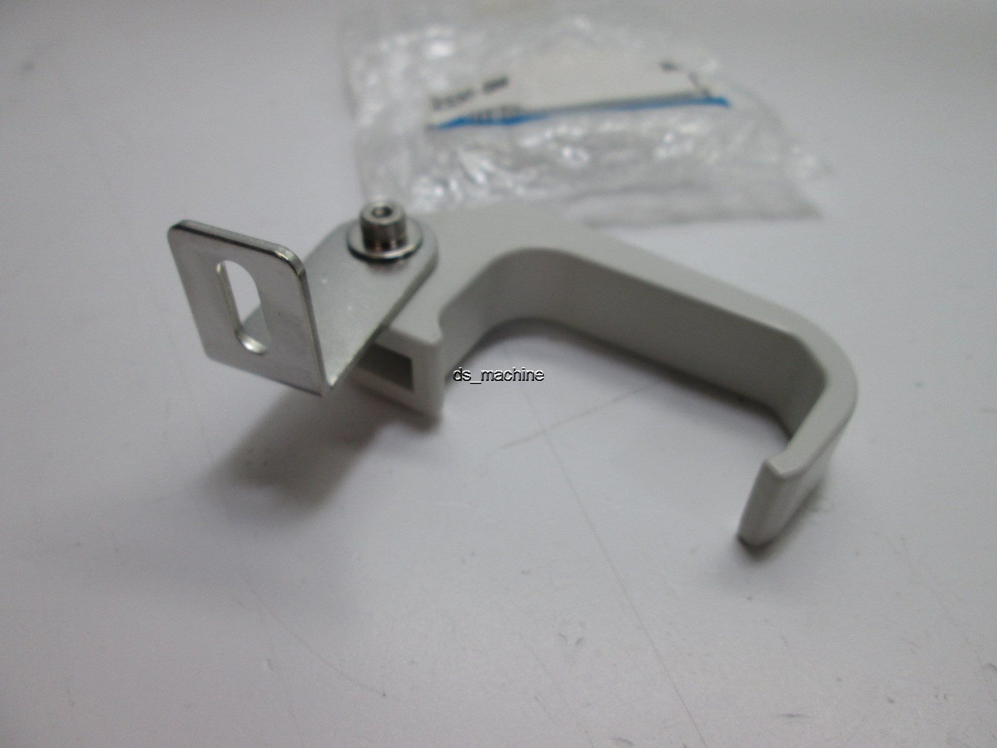 Used SMC IZS30-BM Intermediate Bracket
