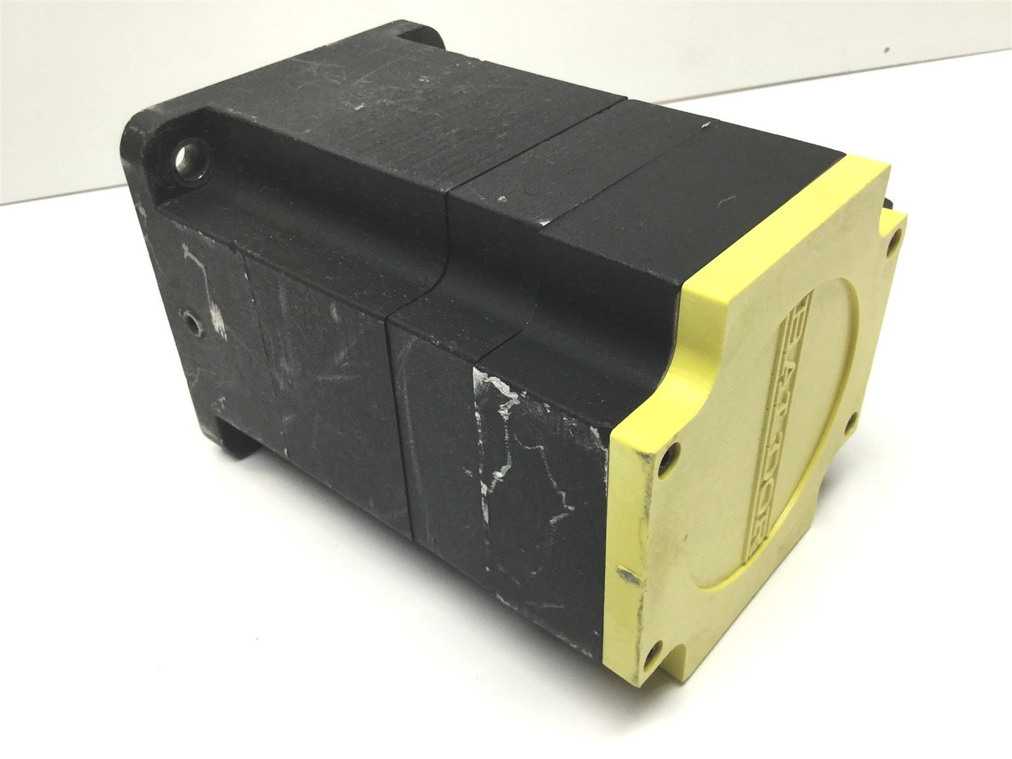 Used Baldor BSM90N-1250AFP Brushless Servo Motor 300VAC 0.64KW 1200RPM IEC-90