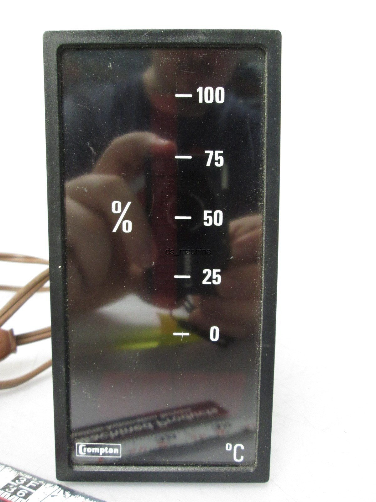 Used Crompton 267-DM Digital Meter with Bar Graph Percentage 120VAC 0-100°C