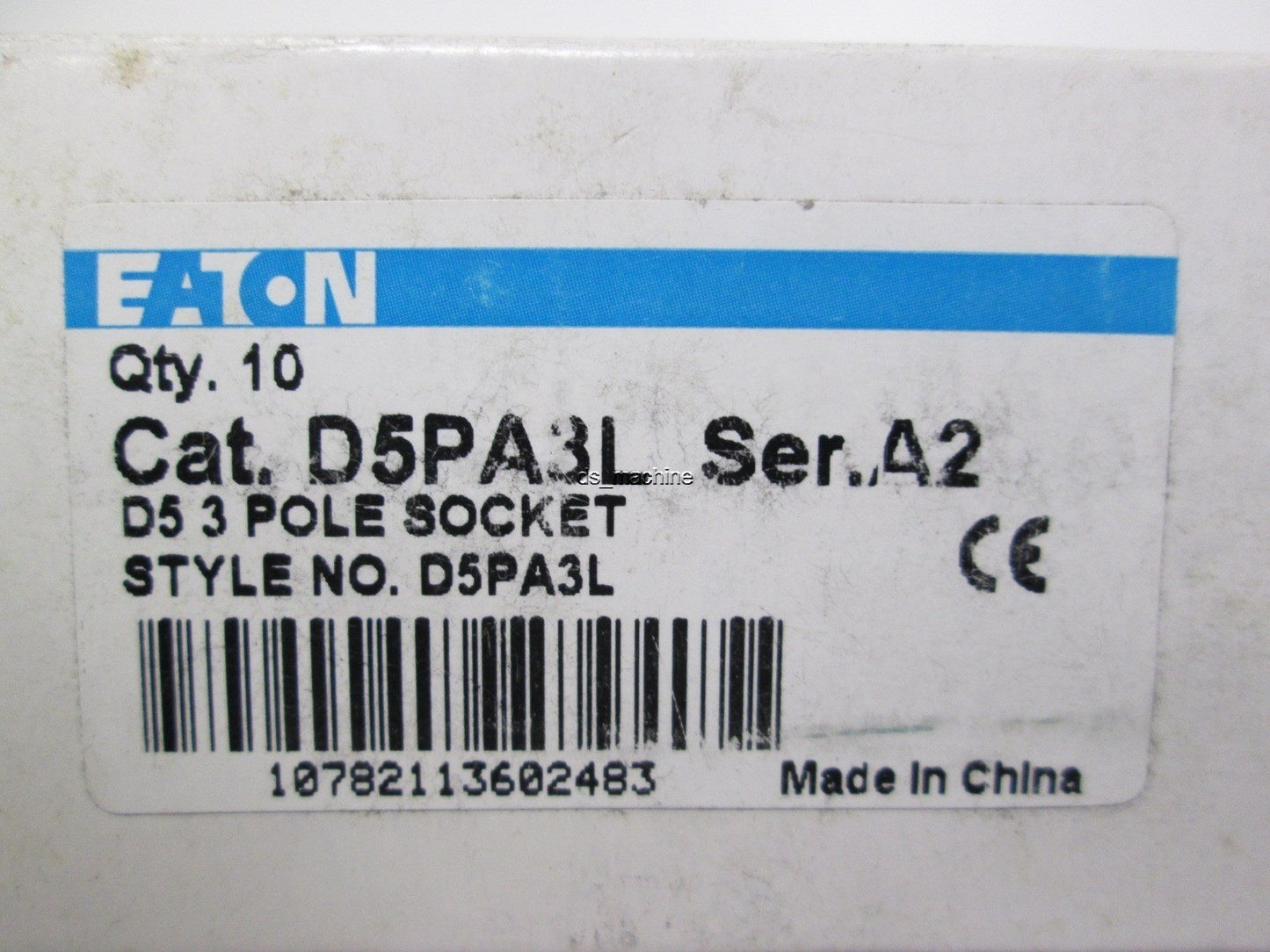 New Lot of 8 New Eaton D5PA3L Sockets for 3 Pole Relays Style D5